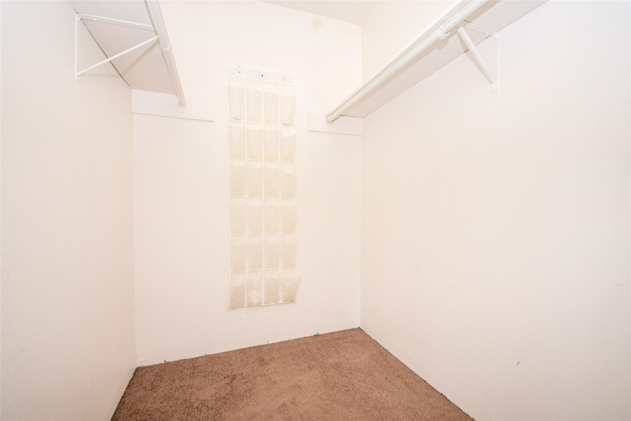 4124 Belle Park Drive E Property Photo 24