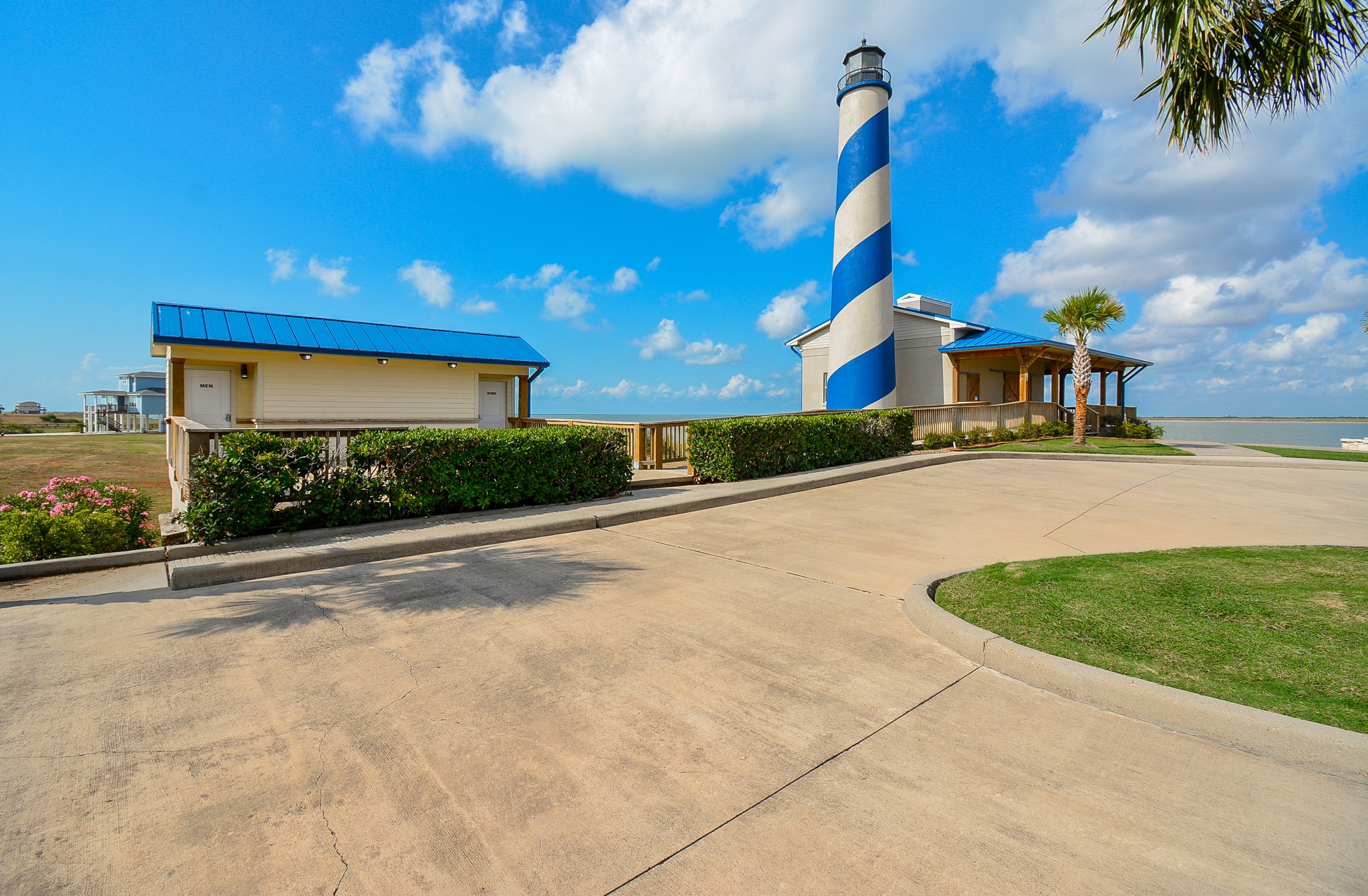 3022 Coastal Springs Loop Property Photo 1