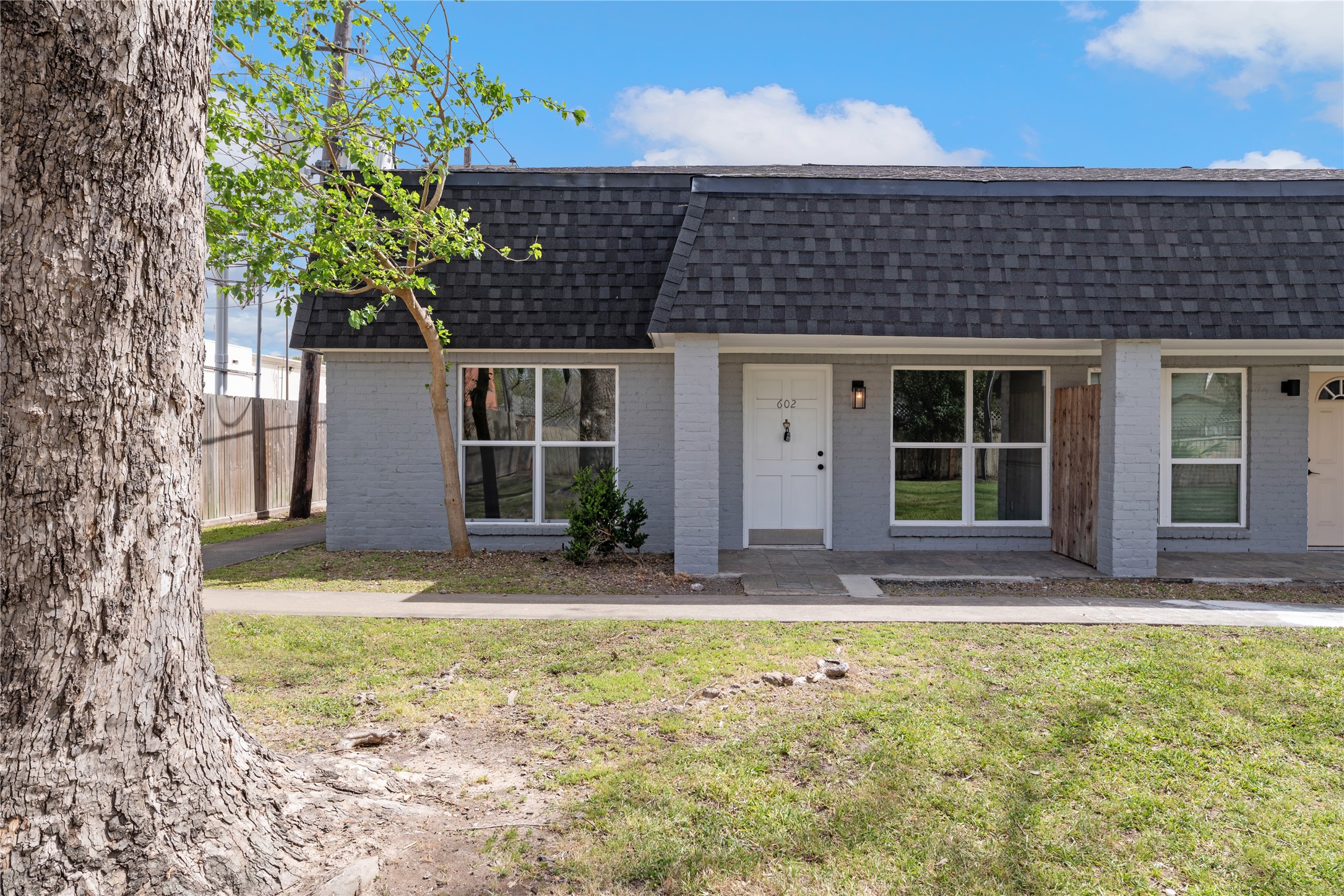 2675 Gessner Drive Property Photo 4