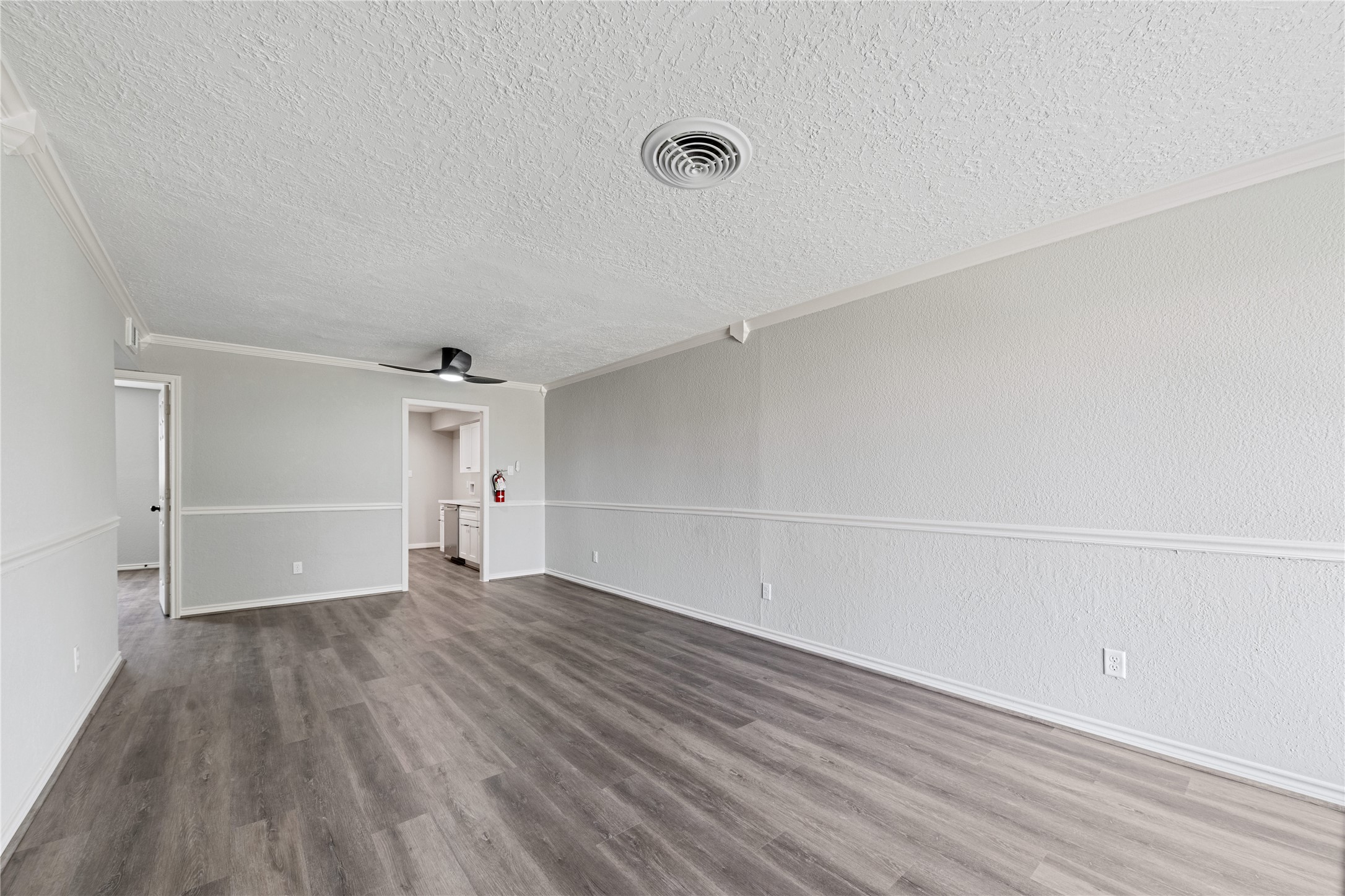 2675 Gessner Drive Property Photo 11