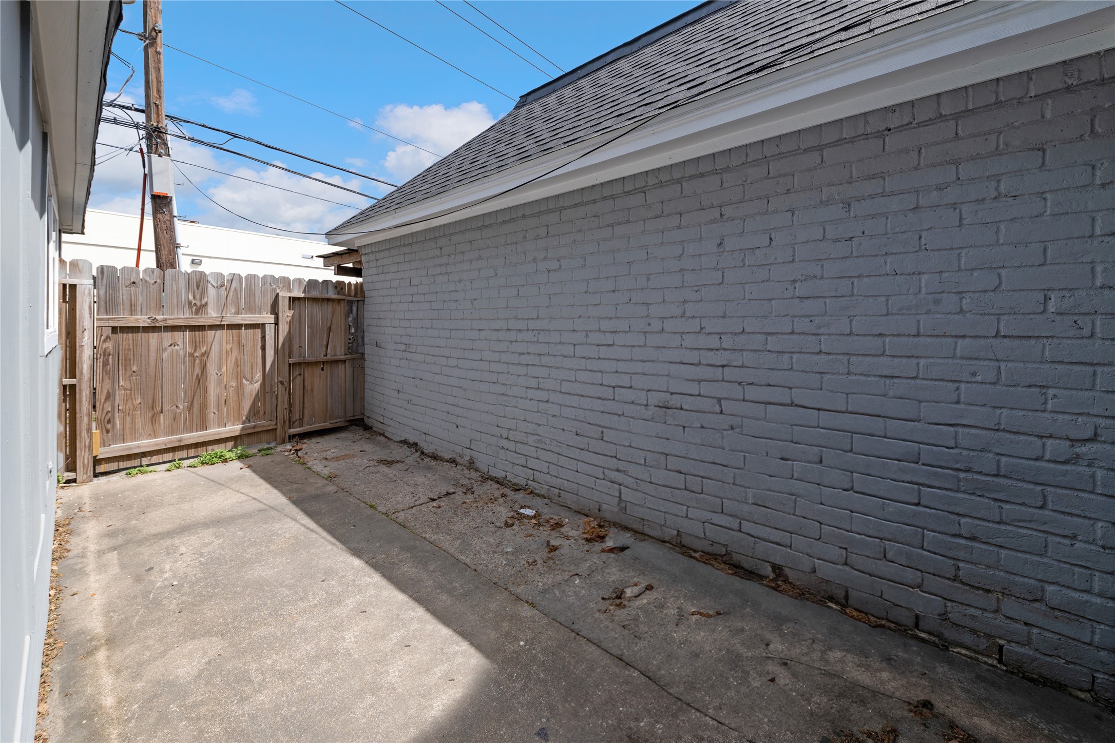 2675 Gessner Drive Property Photo 28