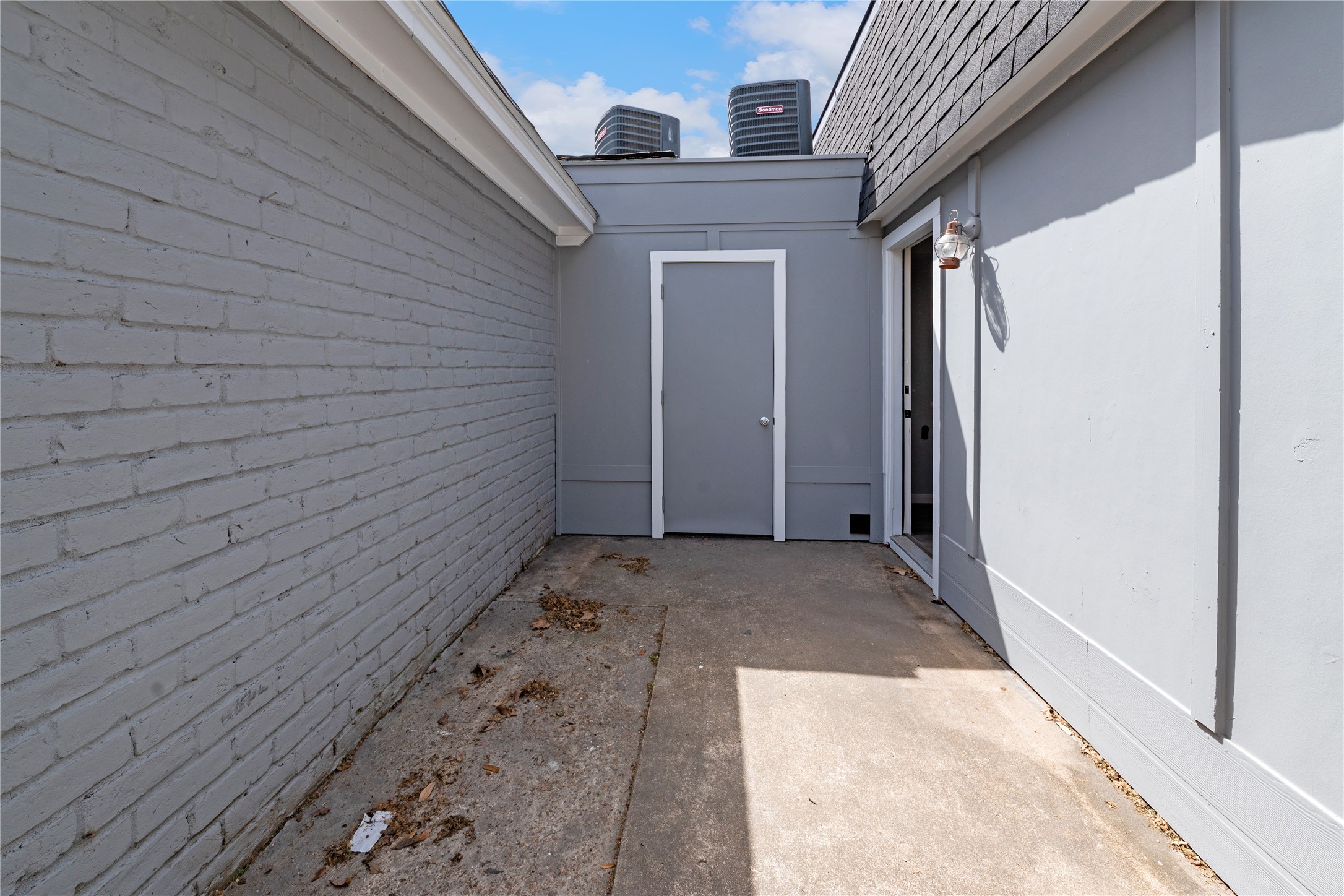 2675 Gessner Drive Property Photo 29