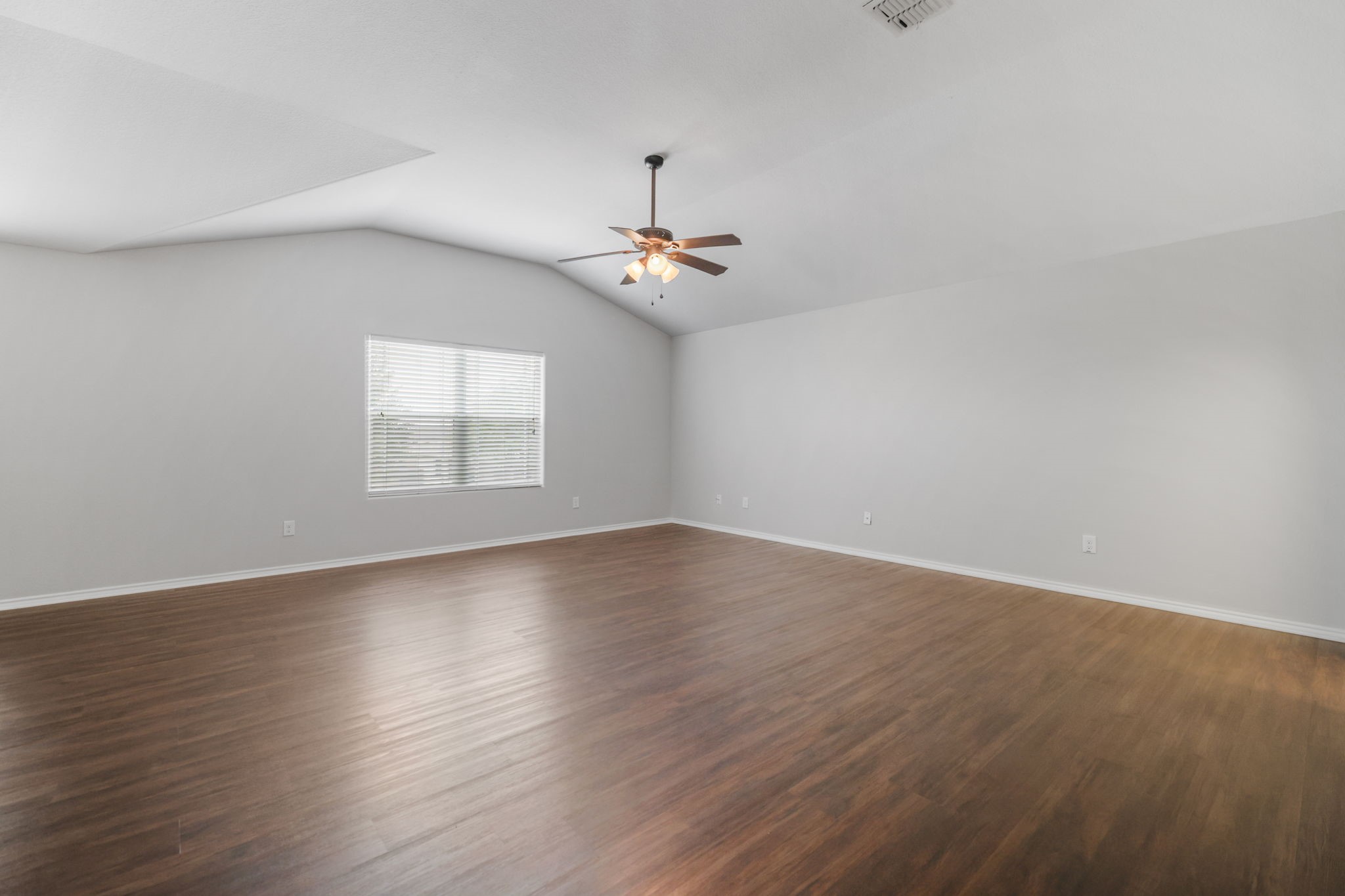 3103 Thunder Gulch Property Photo 23