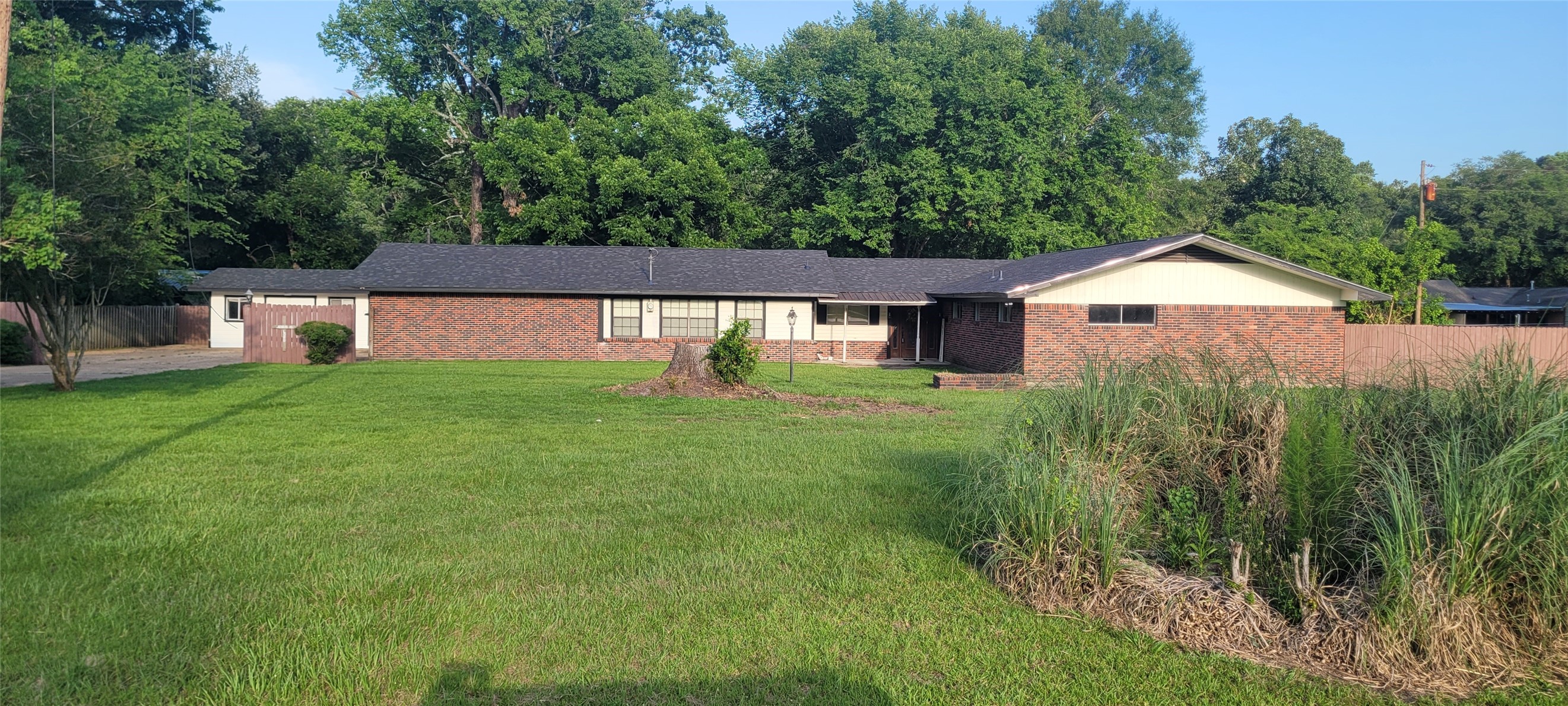 413 S Temple Drive Property Photo 1
