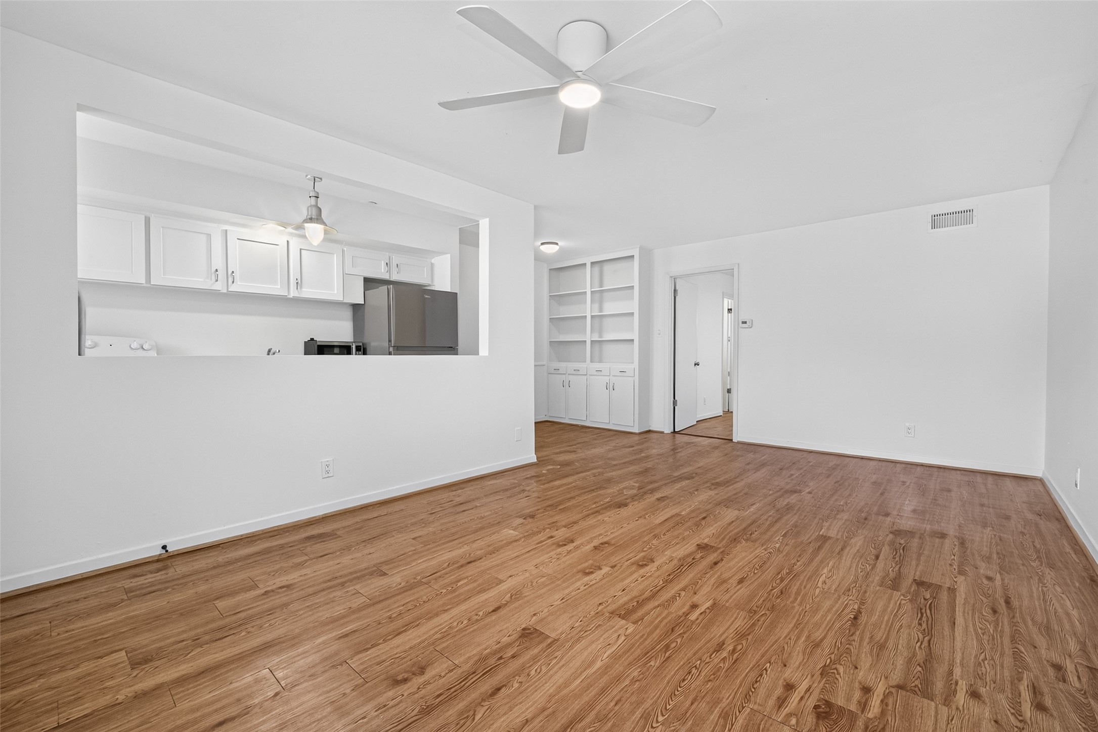 1217 Heights Boulevard 6 Property Photo 4