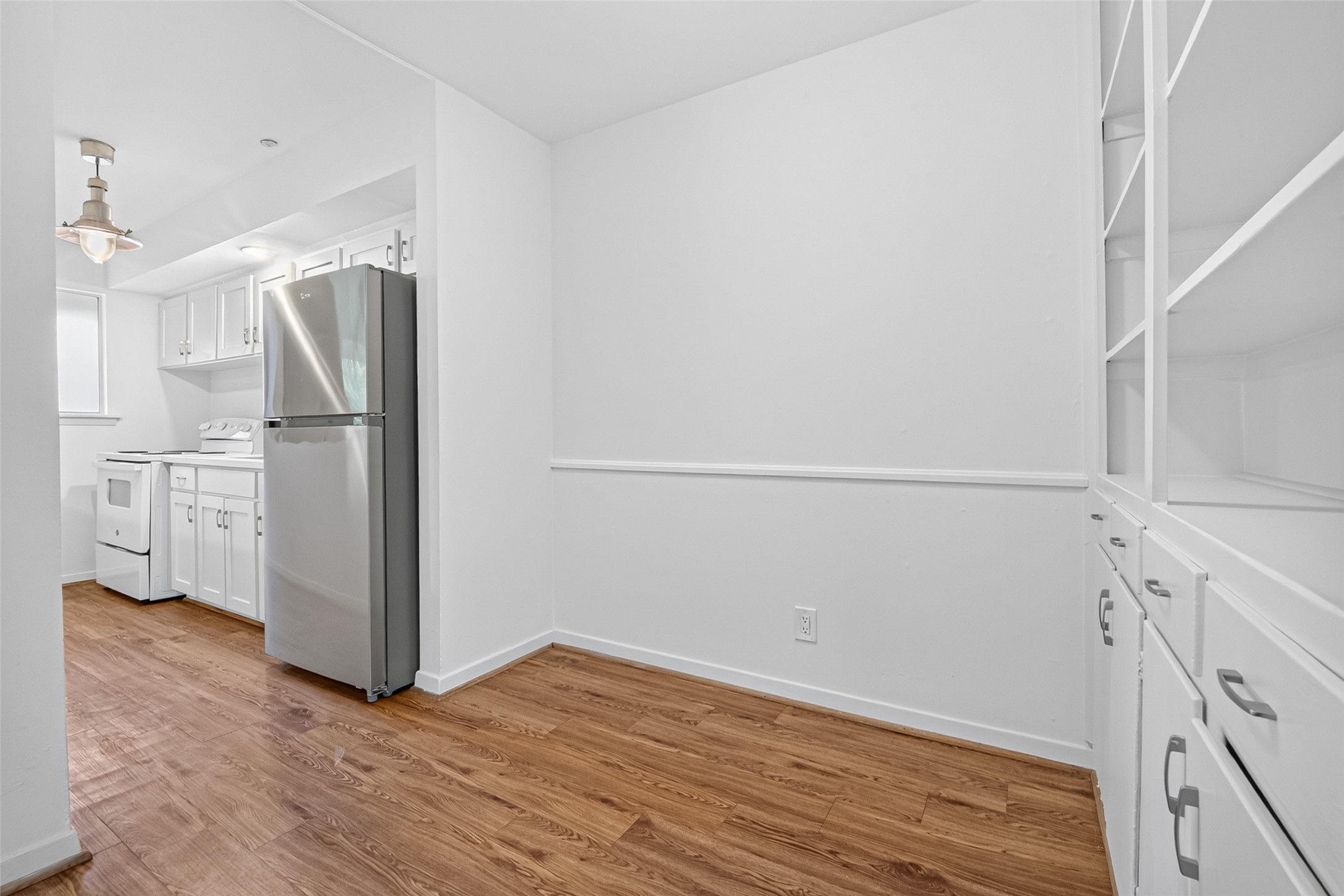1217 Heights Boulevard 6 Property Photo 6