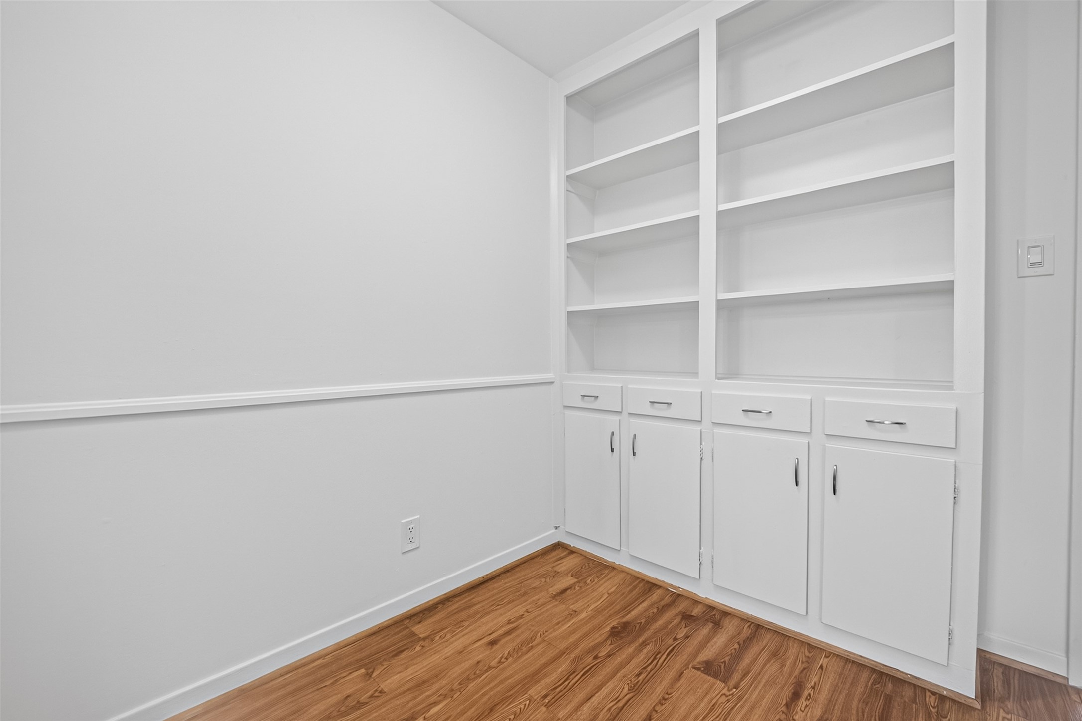 1217 Heights Boulevard 6 Property Photo 7