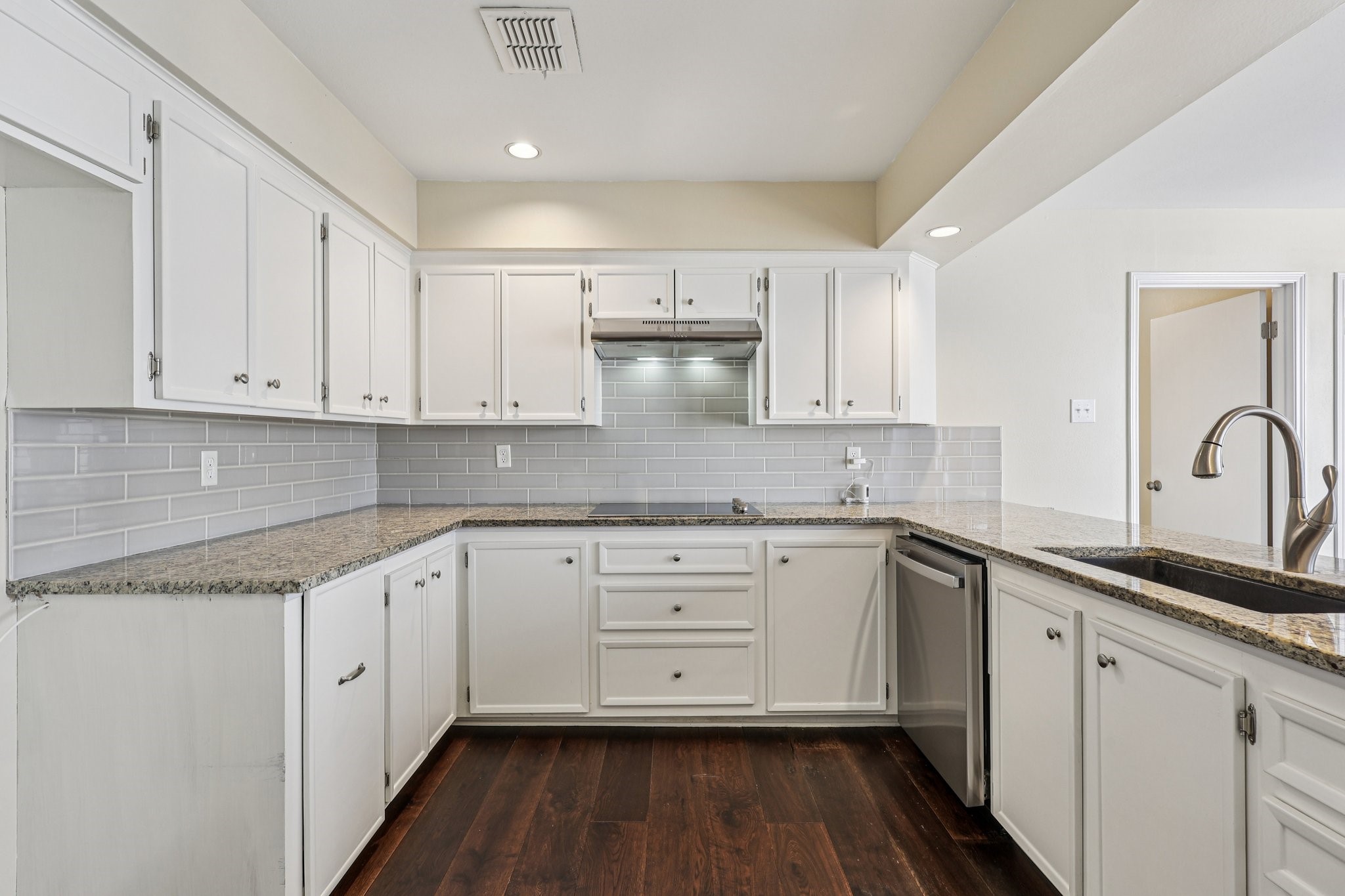 12239 Briar Forest Drive Property Photo 17