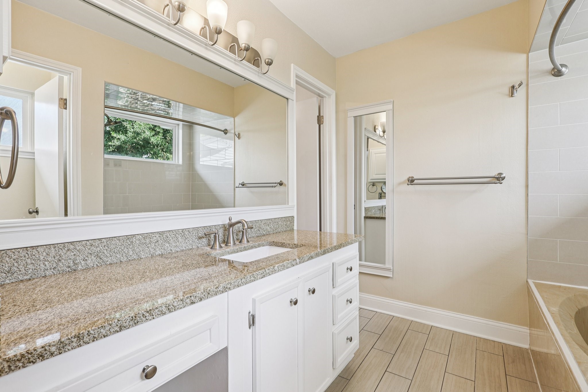 12239 Briar Forest Drive Property Photo 26