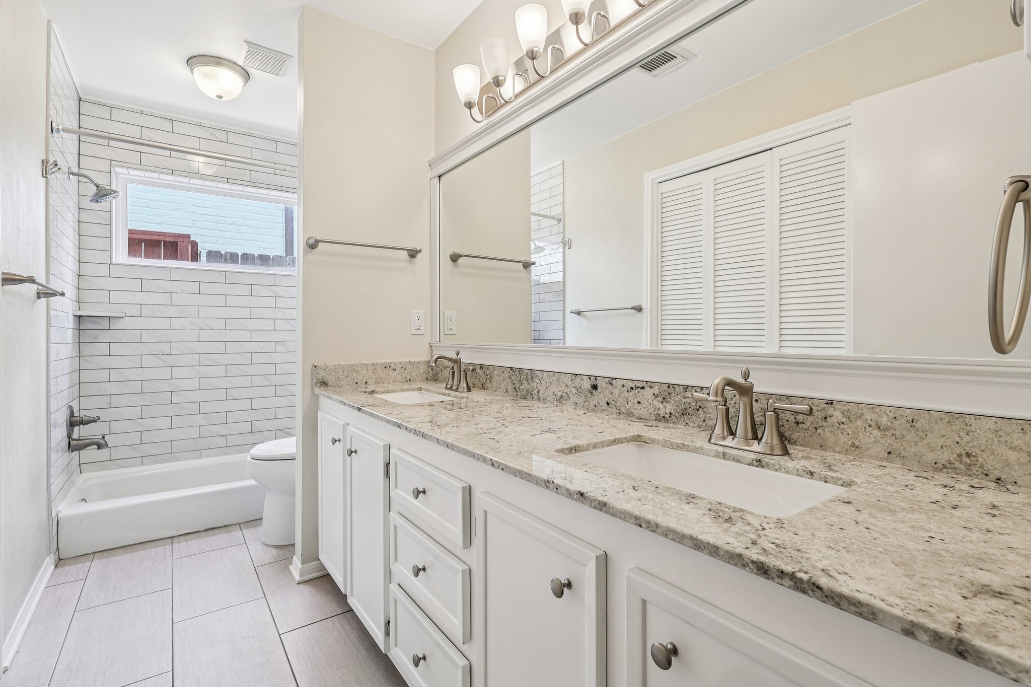 12239 Briar Forest Drive Property Photo 32