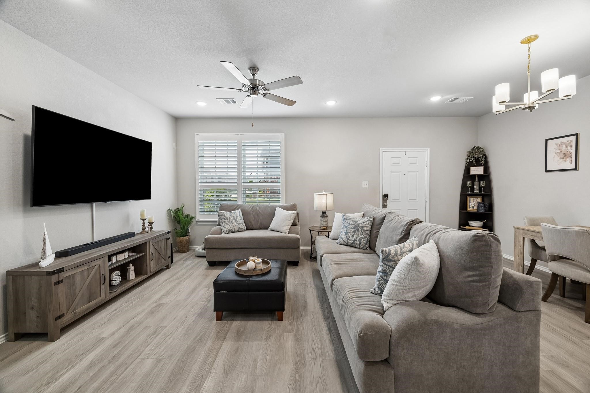 12683 Taymouth Manor Drive 6 Property Photo 4