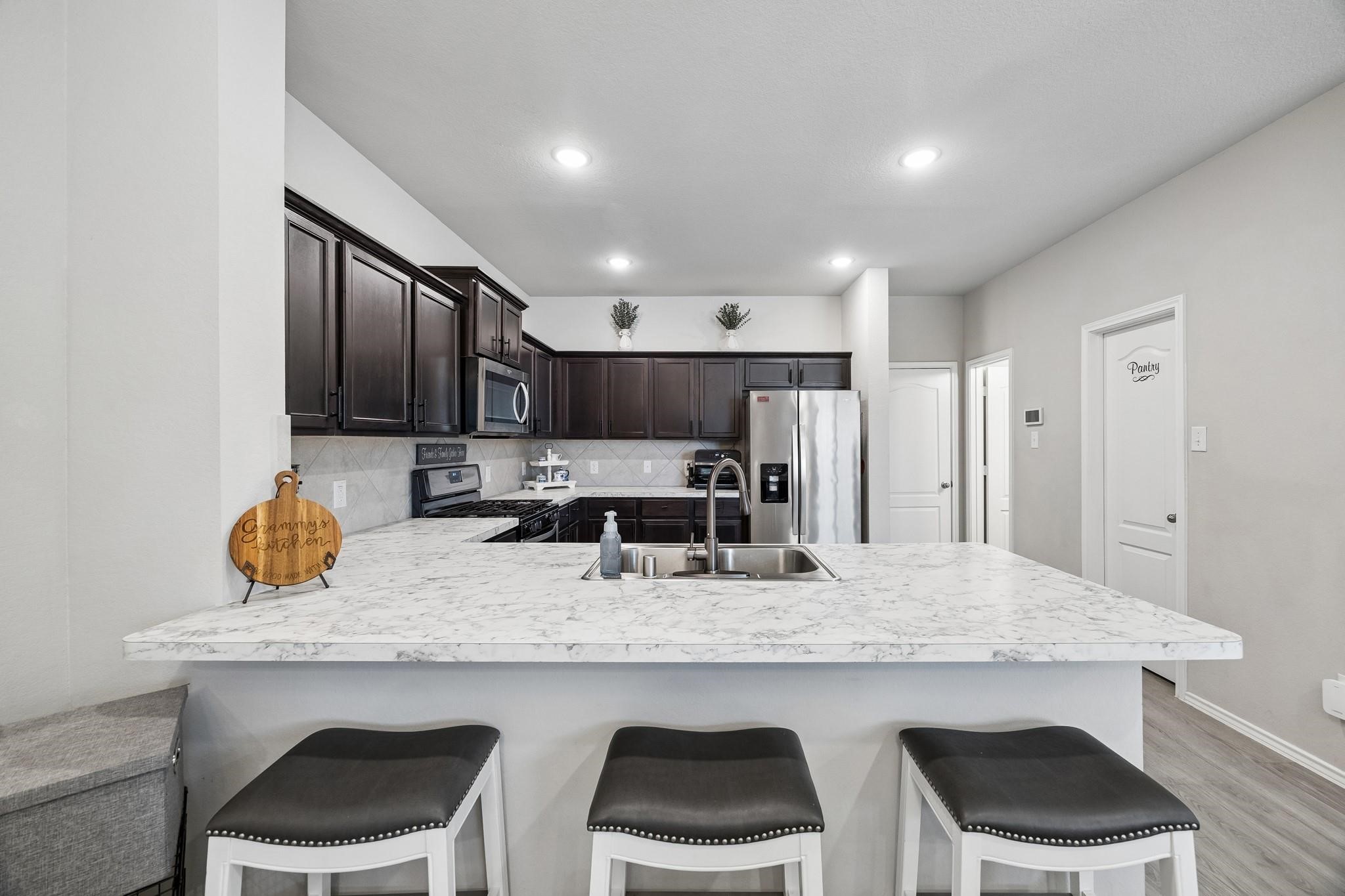 12683 Taymouth Manor Drive 6 Property Photo 8