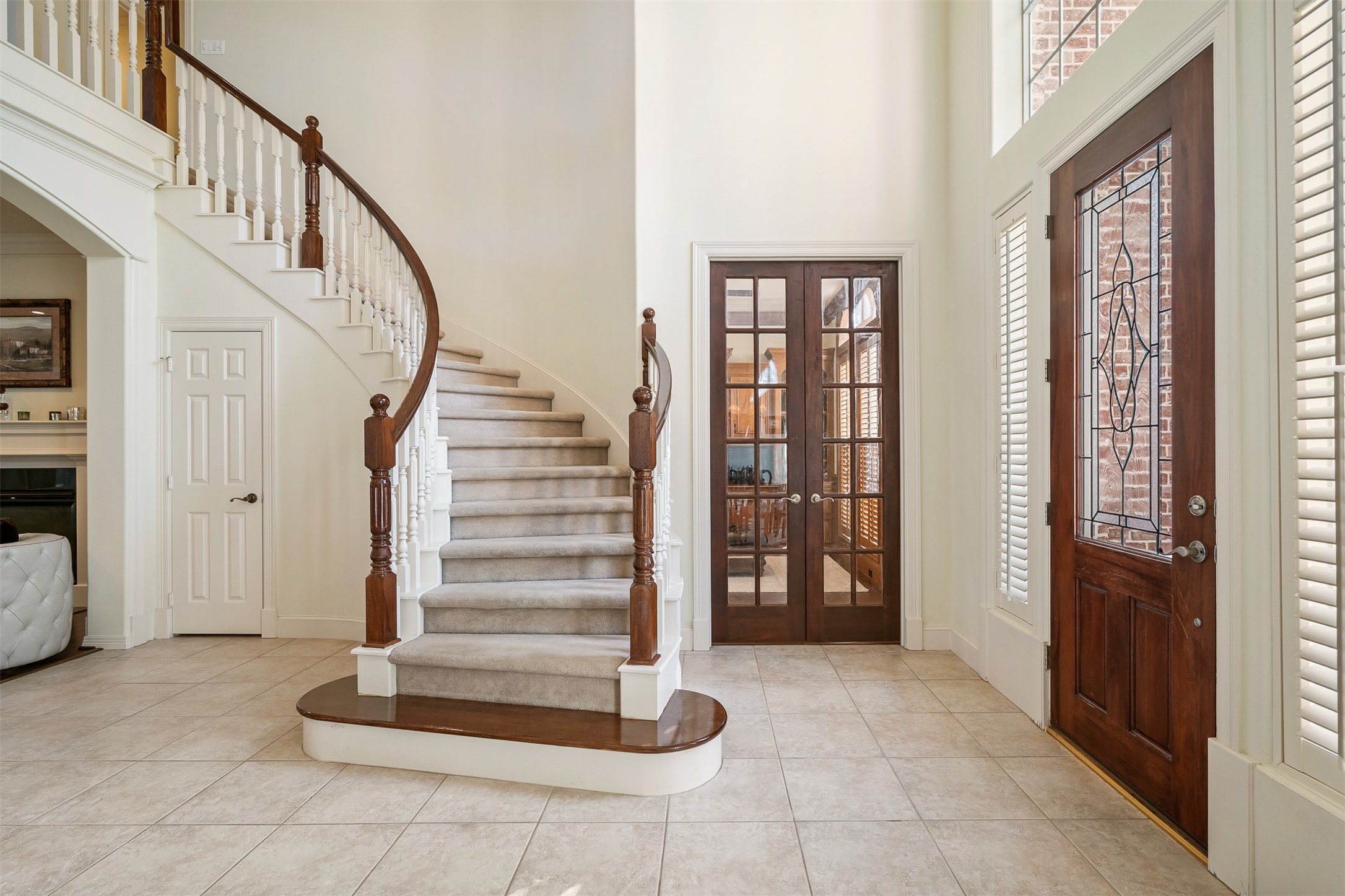 2 Lenox Hill Drive Property Photo 8
