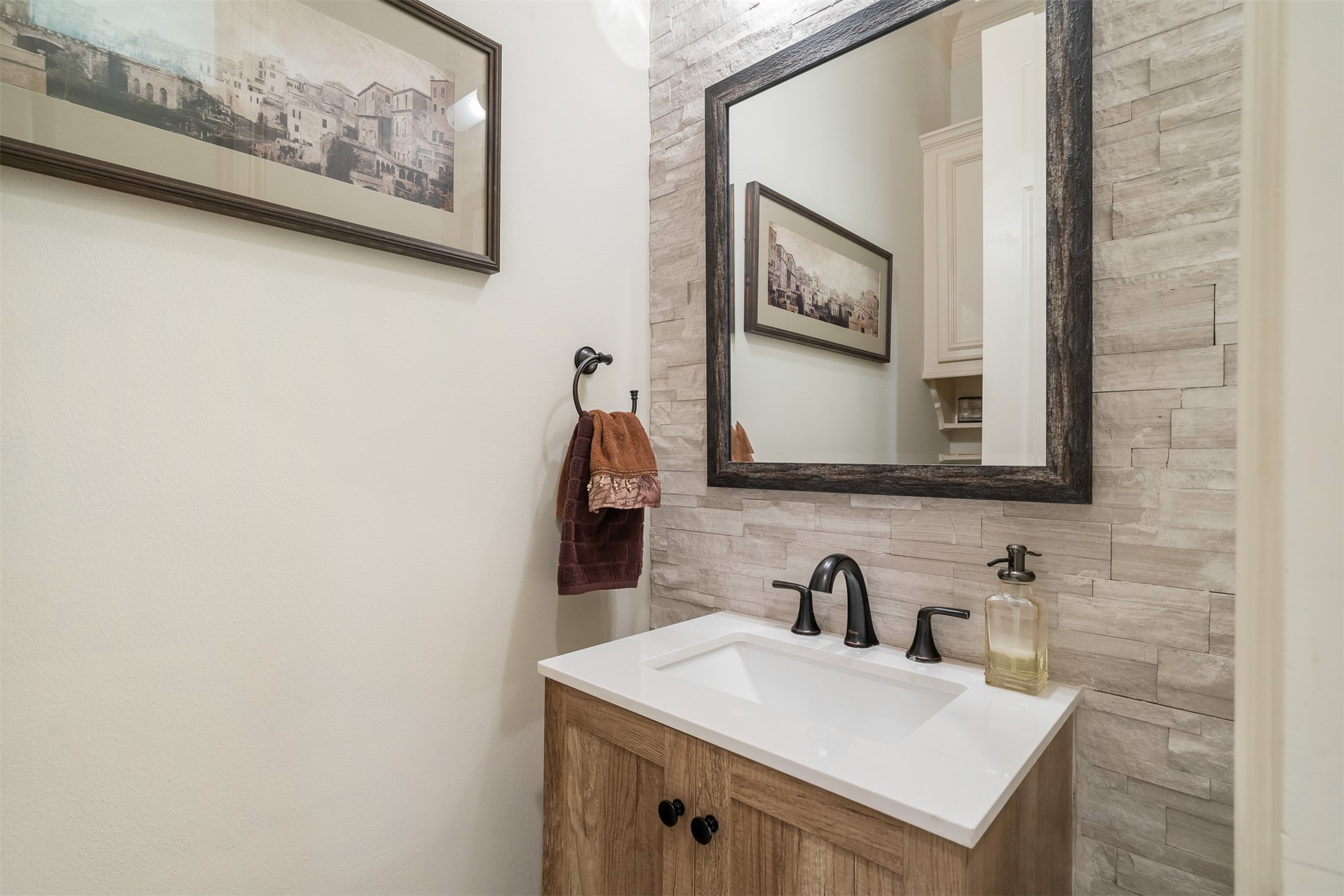 2 Lenox Hill Drive Property Photo 26