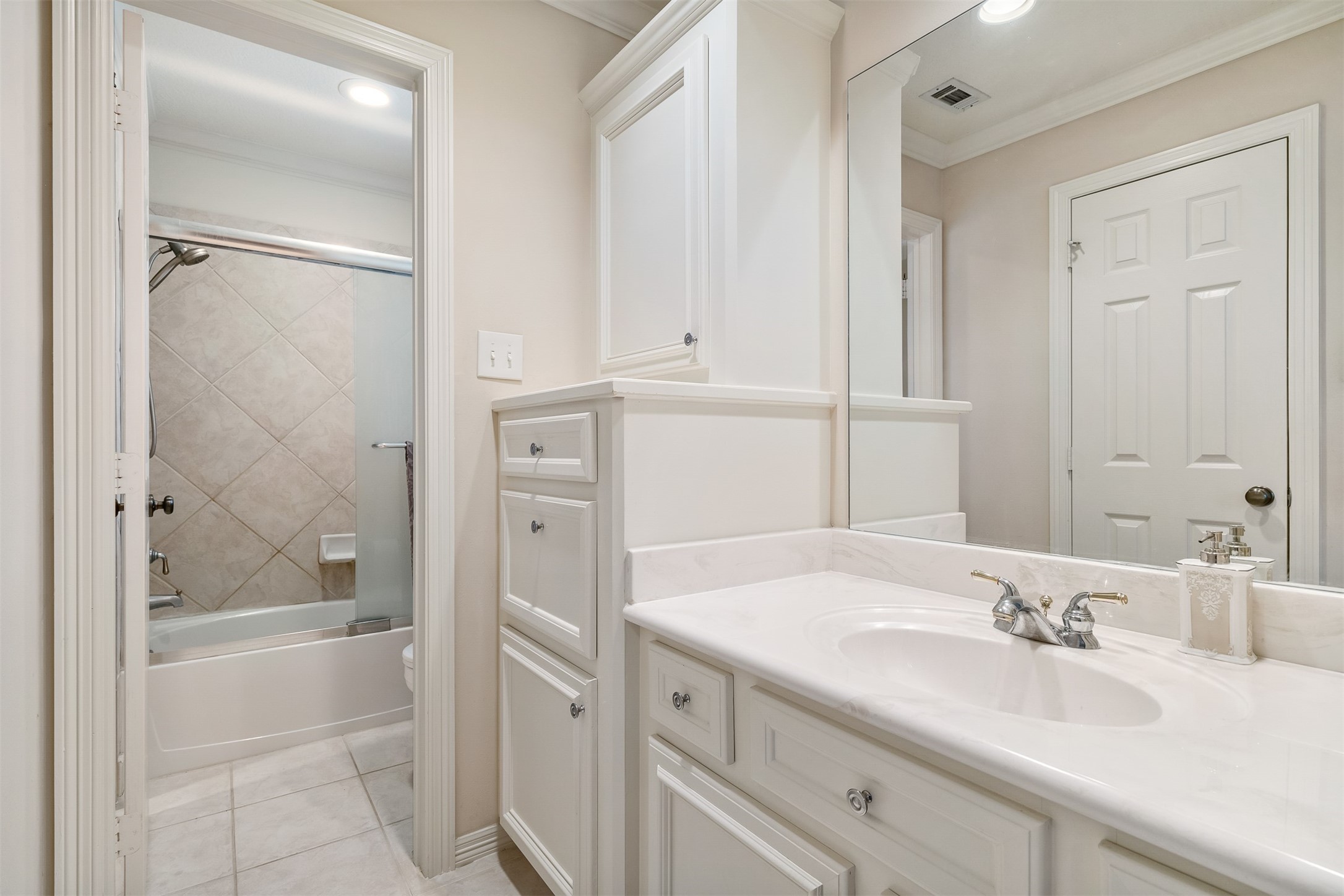 2 Lenox Hill Drive Property Photo 45