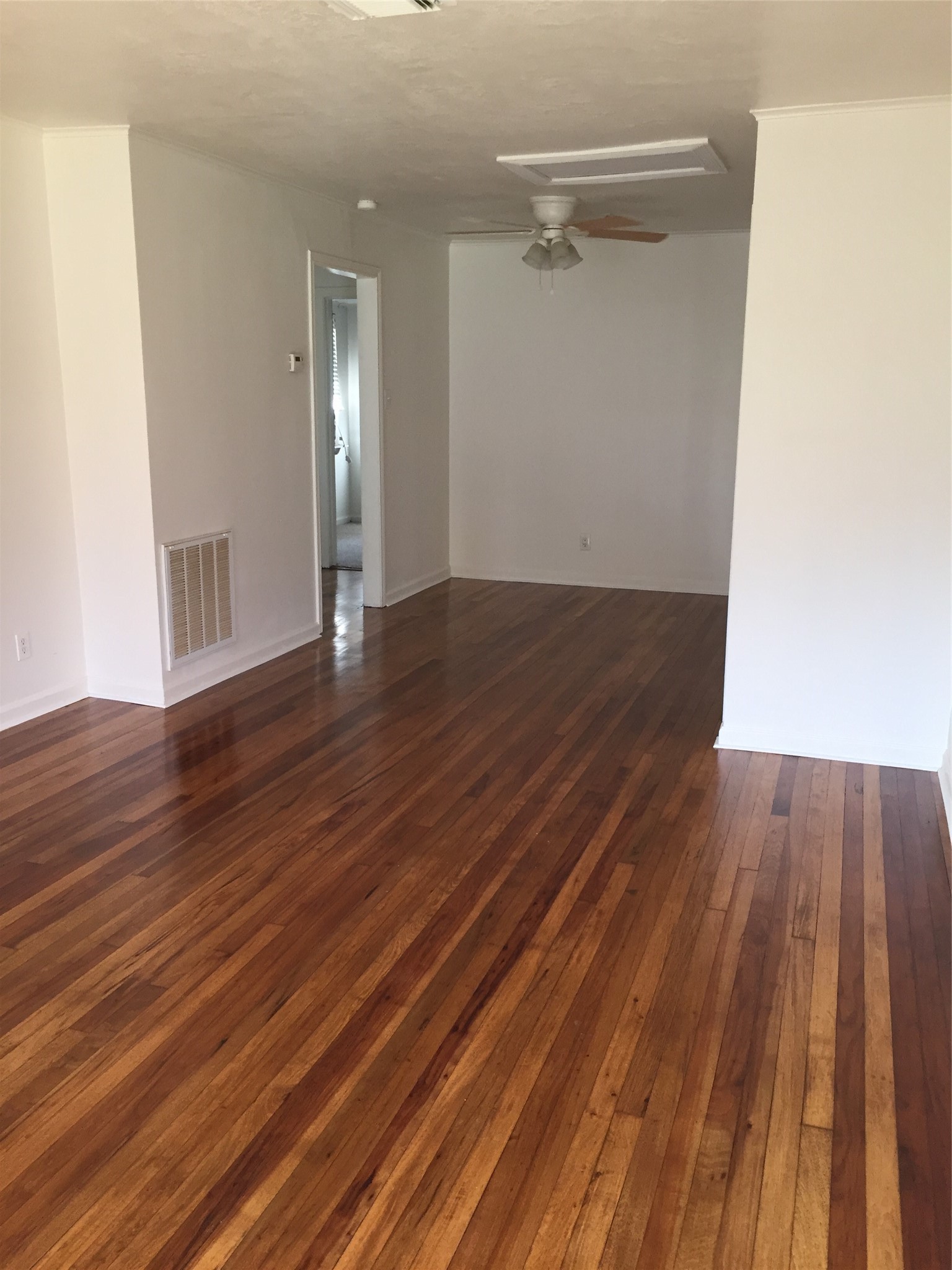 8719 Manhattan Drive Property Photo 6