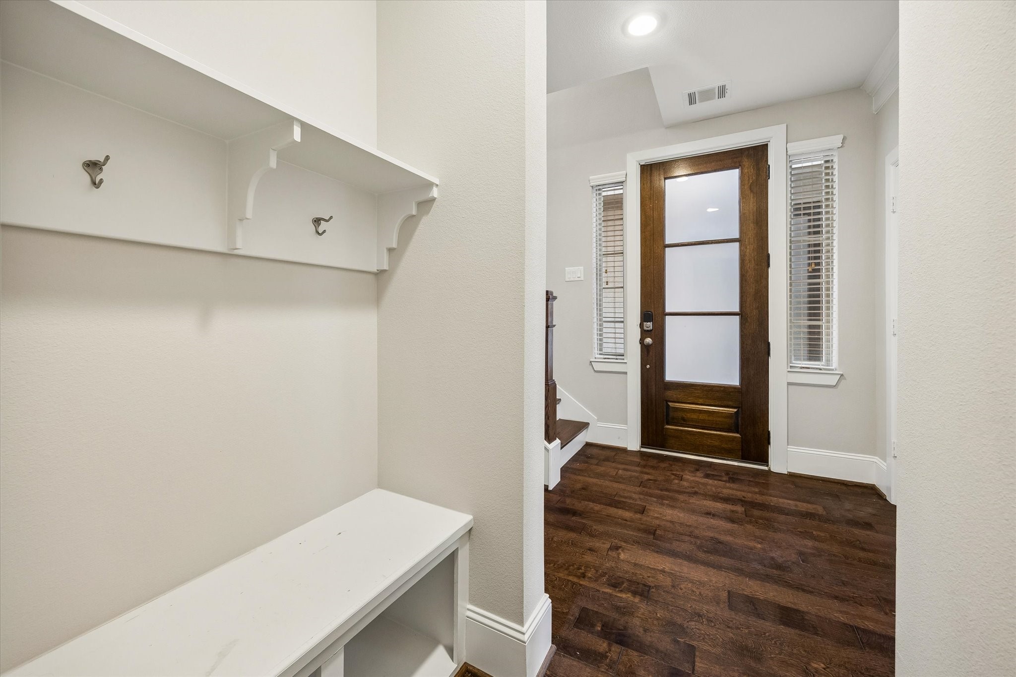 8304 Ginger Oak Street Property Photo 4