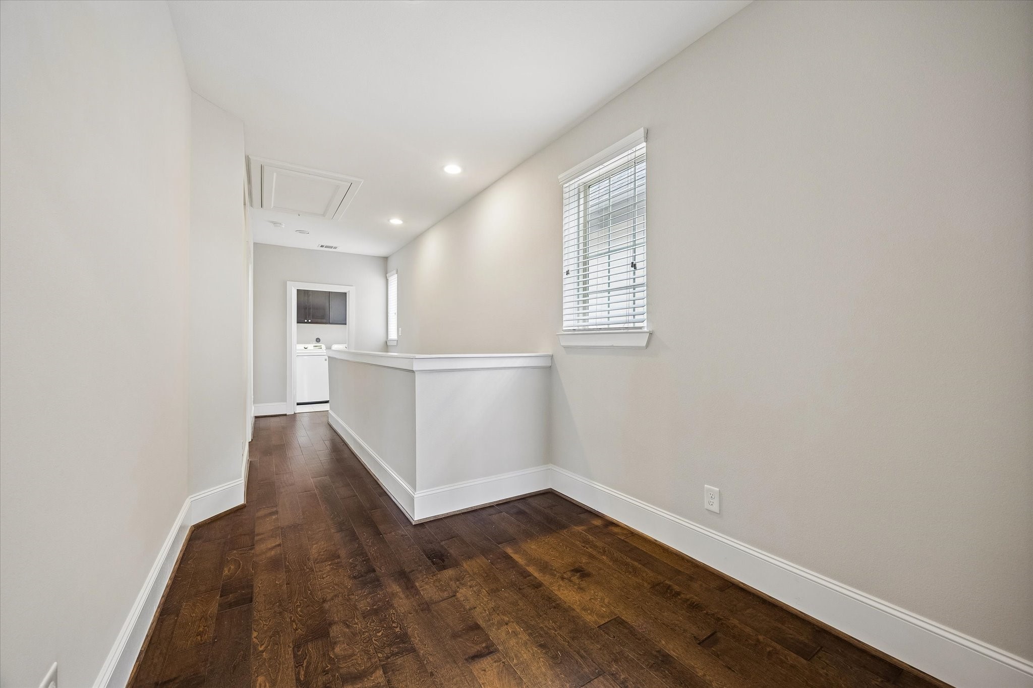 8304 Ginger Oak Street Property Photo 11