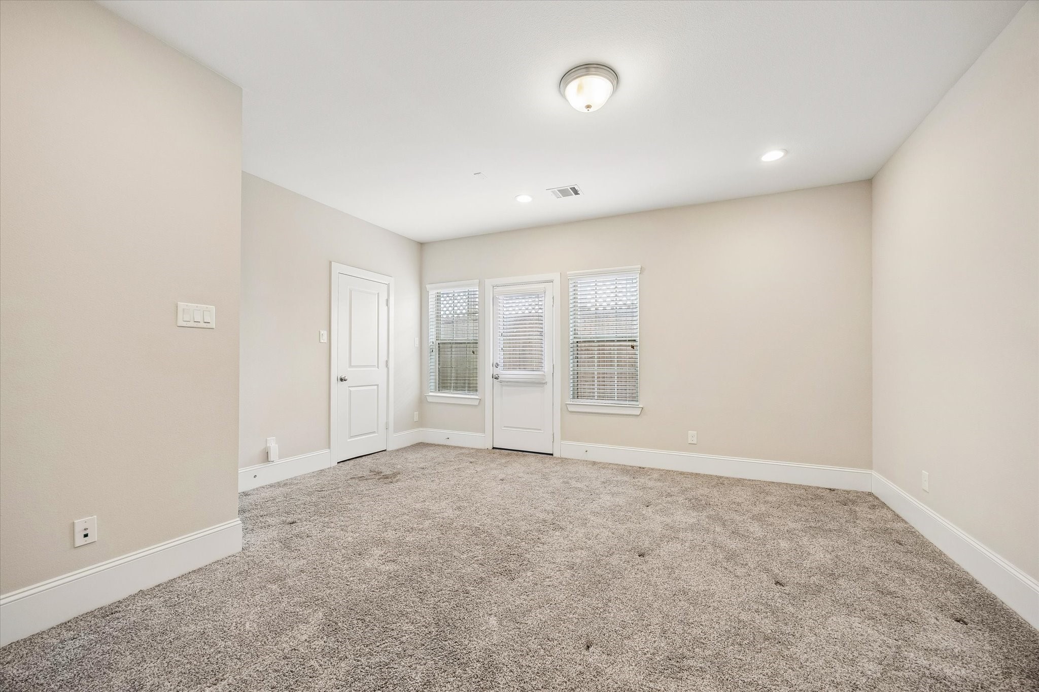 8304 Ginger Oak Street Property Photo 19