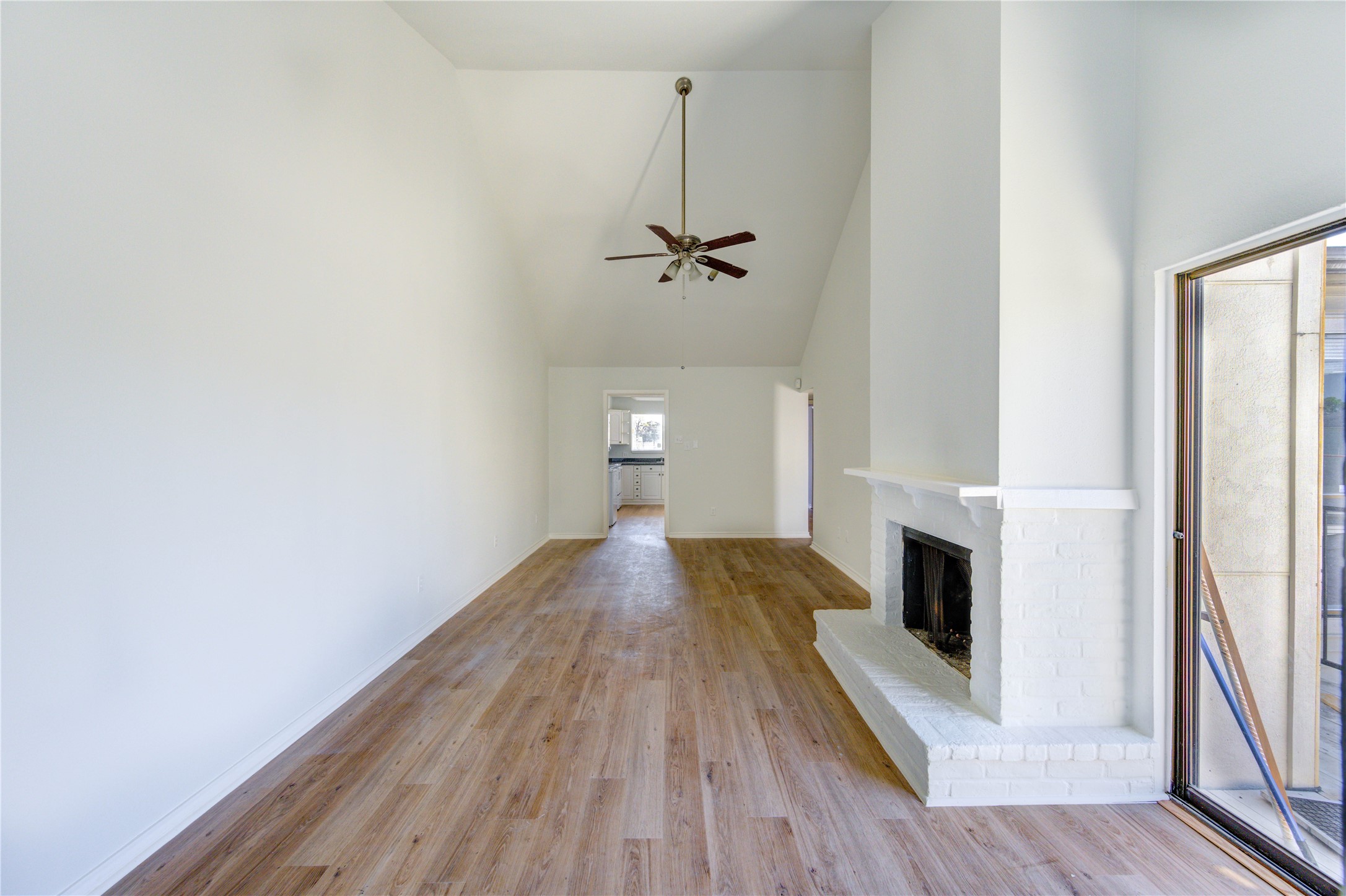 6401 Deihl Road 505 Property Photo 15
