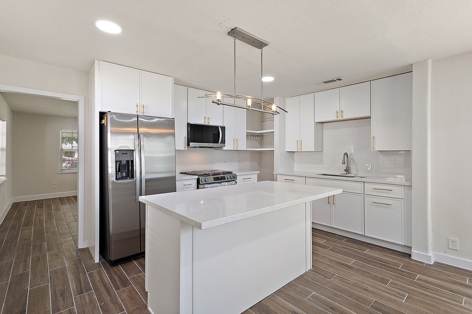 10106 Burman Street Property Photo 5