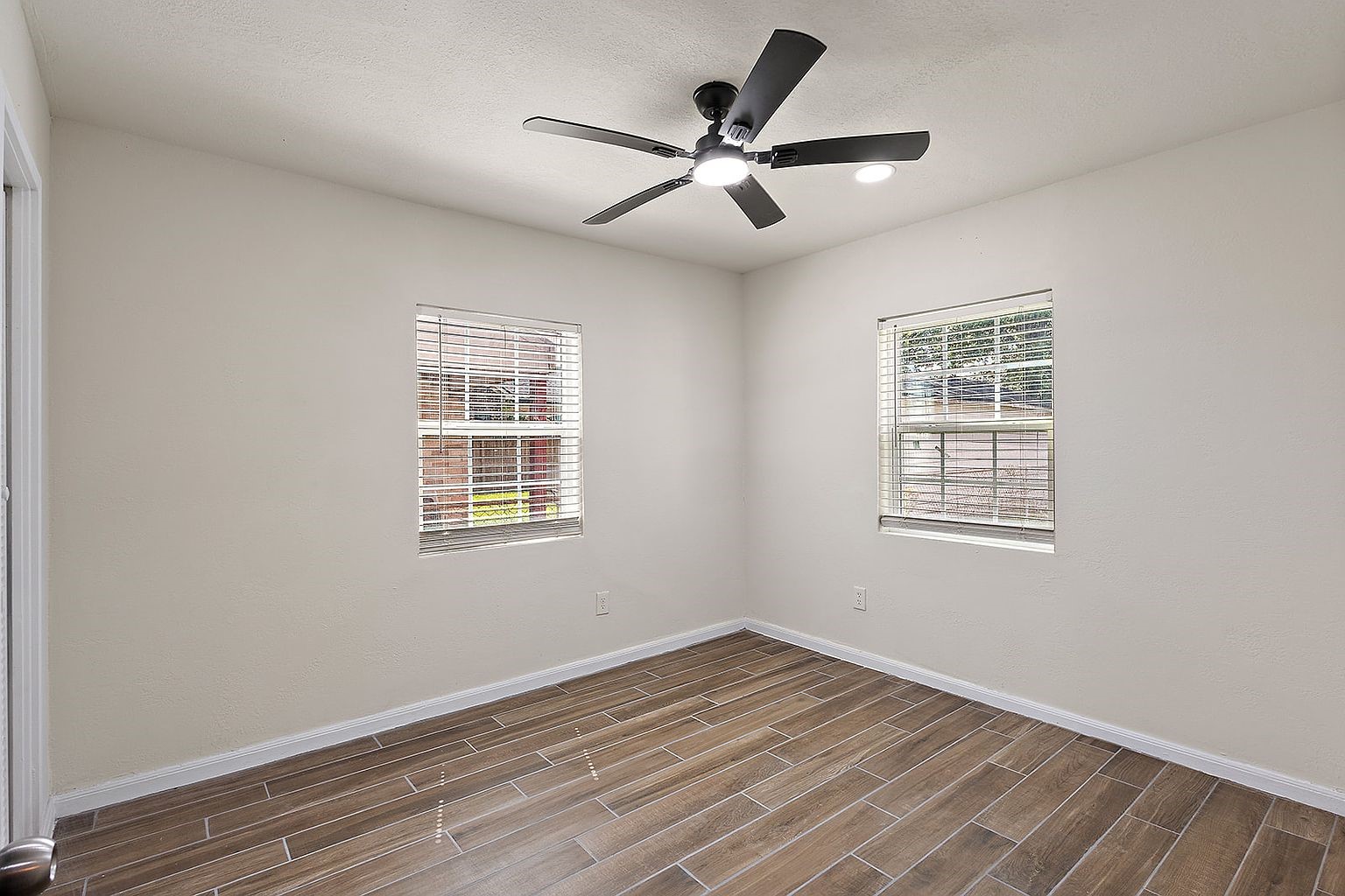 10106 Burman Street Property Photo 10