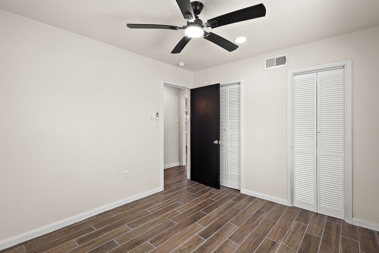 10106 Burman Street Property Photo 11