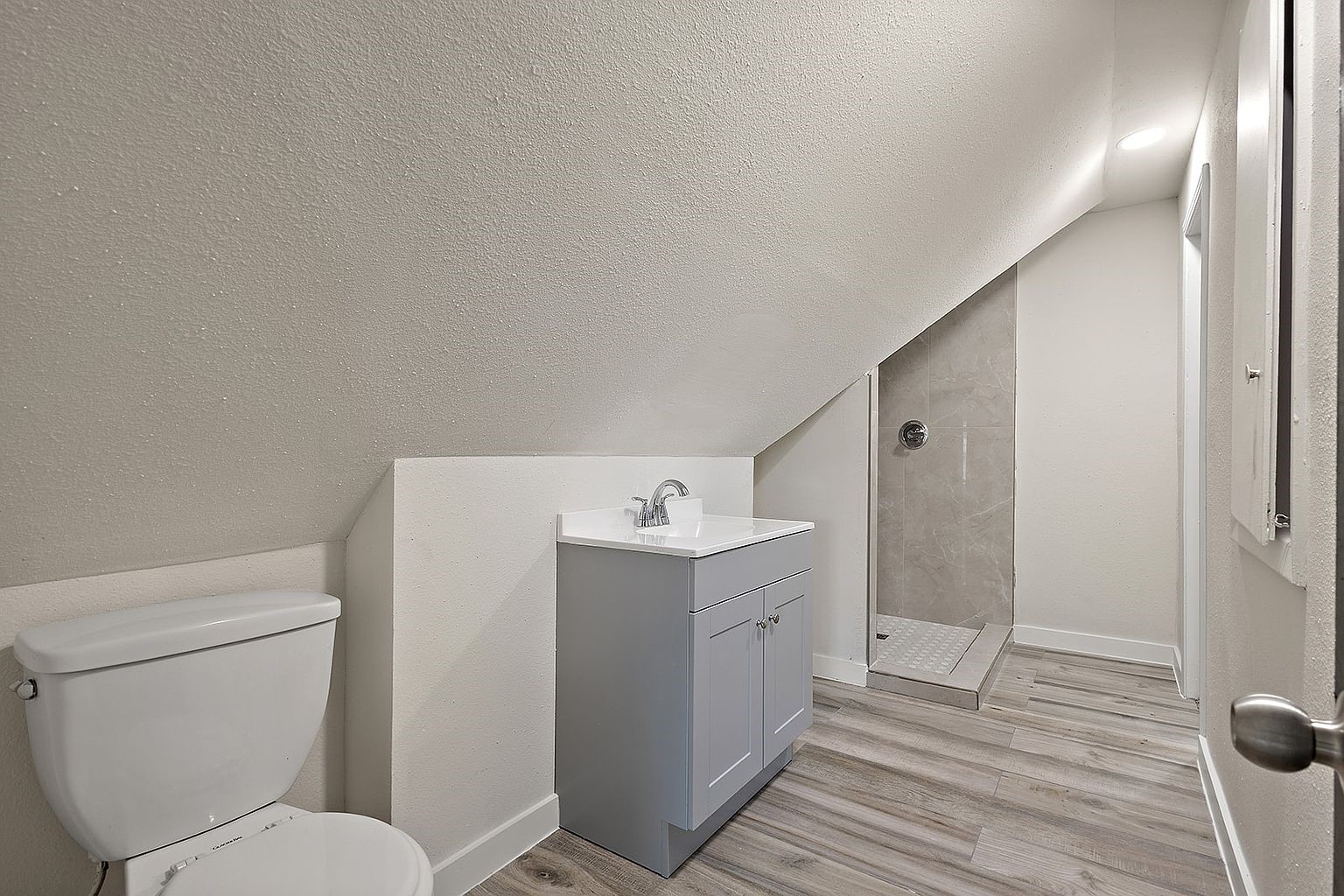 10106 Burman Street Property Photo 15