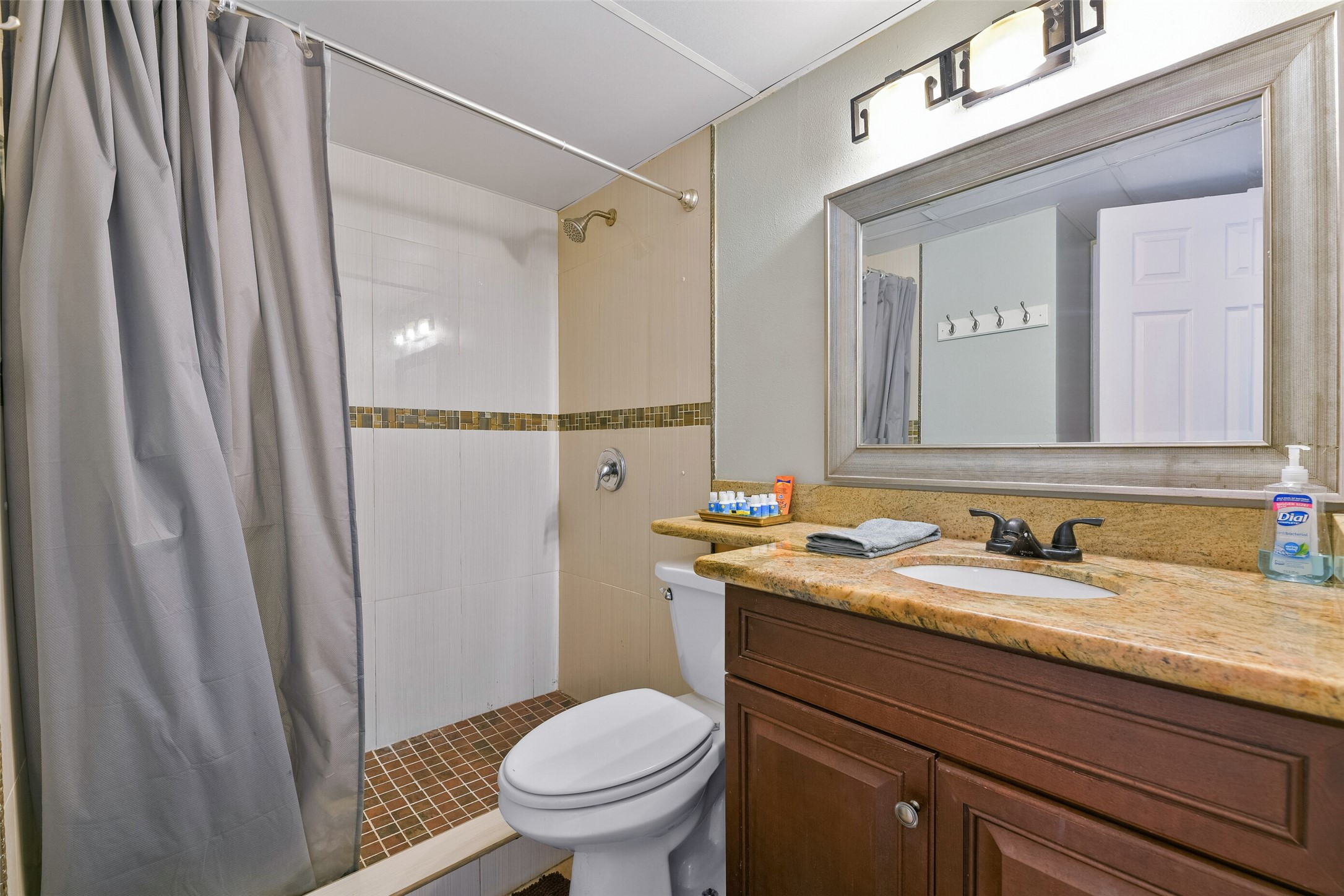 6102 Seawall Boulevard 155 Property Photo 9