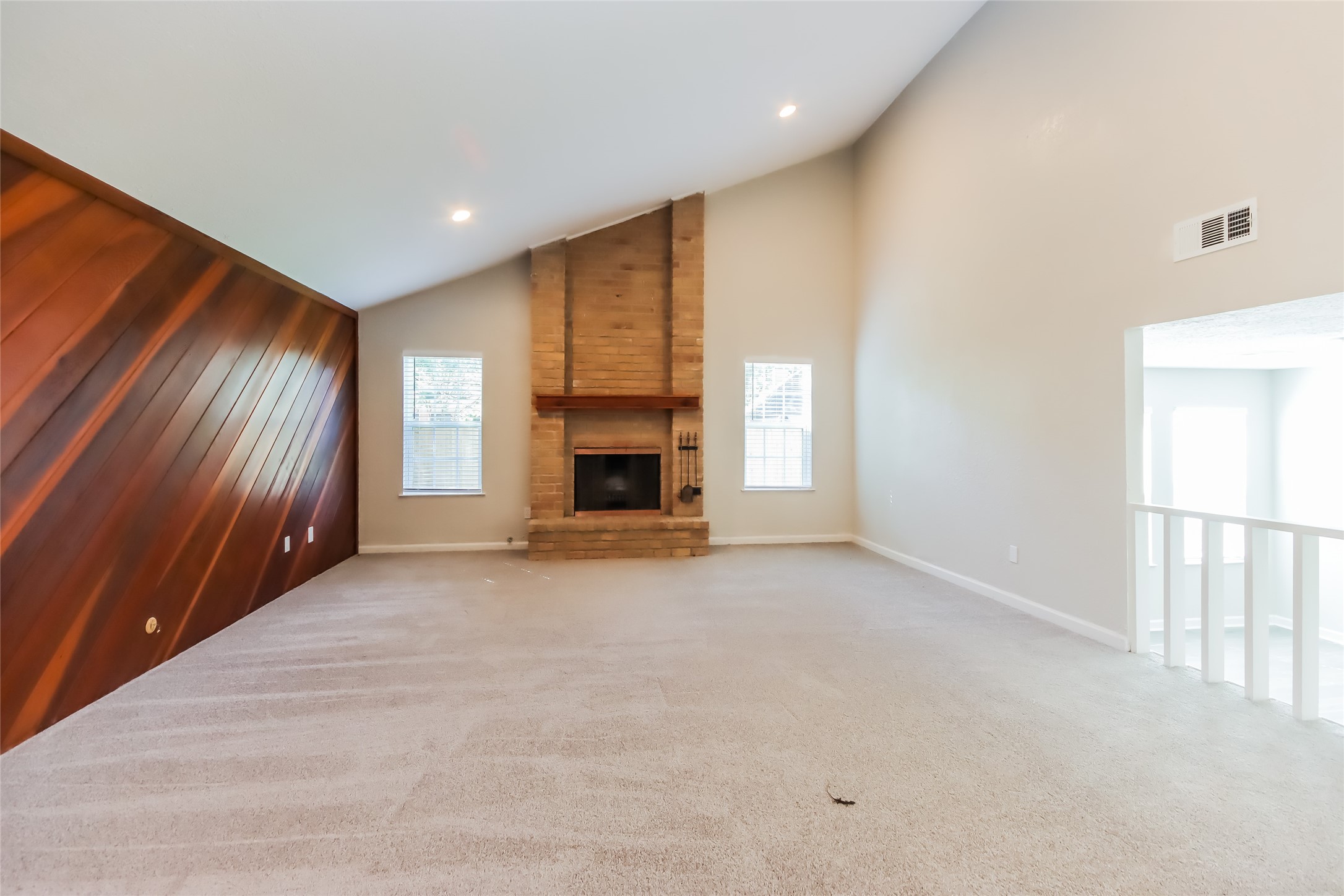 1911 Hamlin Valley Drive Property Photo 3