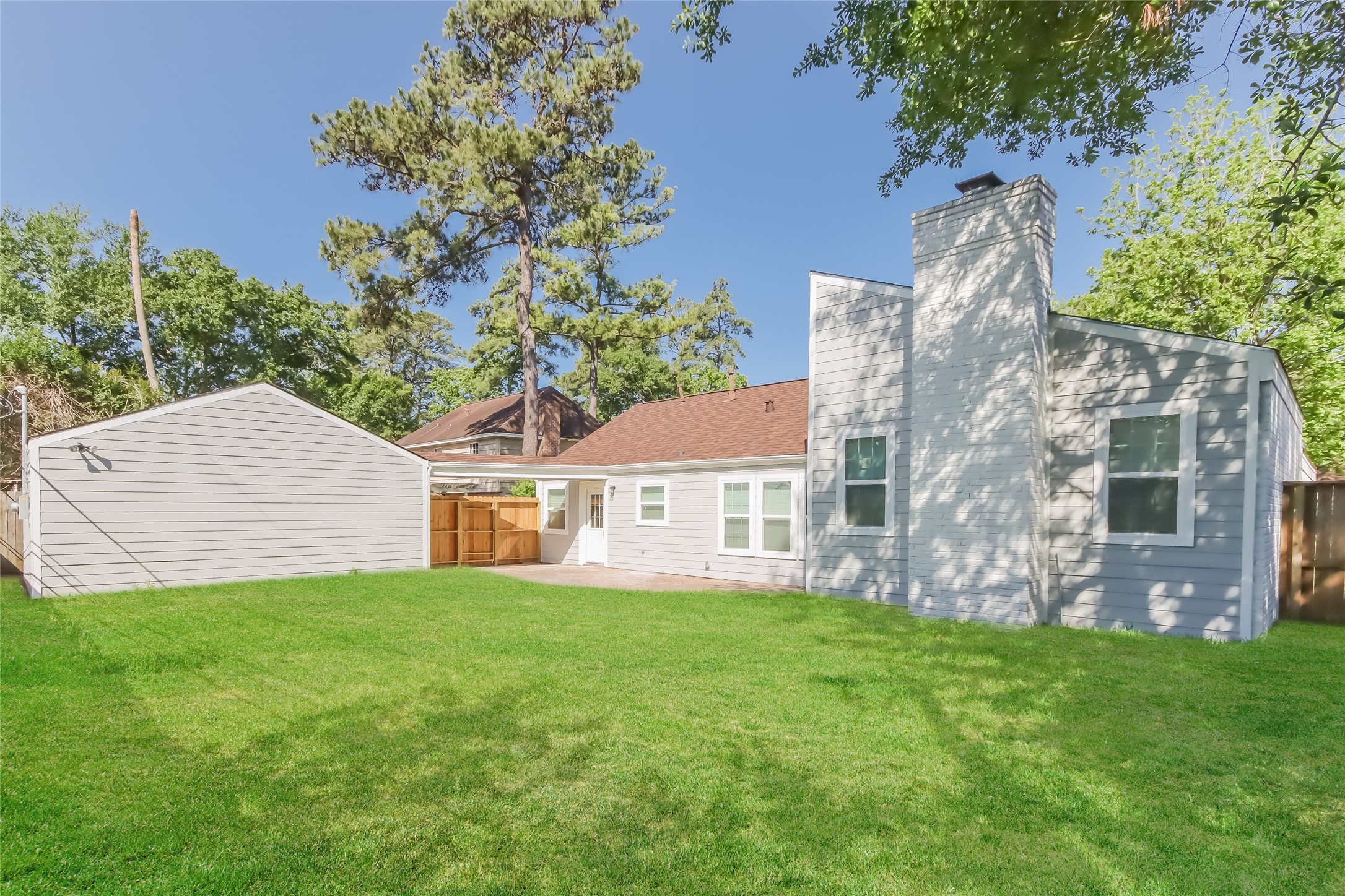 1911 Hamlin Valley Drive Property Photo 14