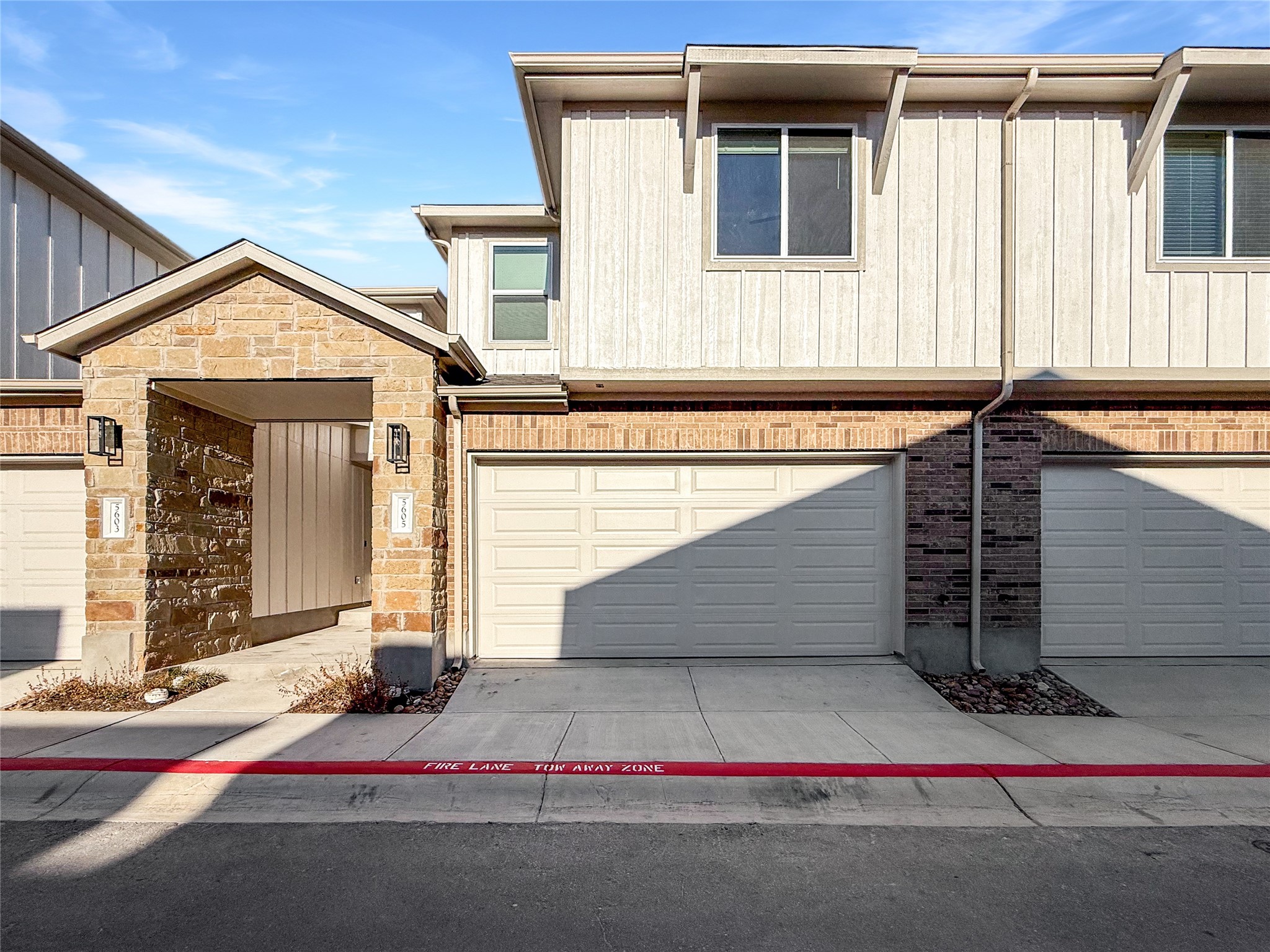 5605 Mobeetie Loop Property Photo 1