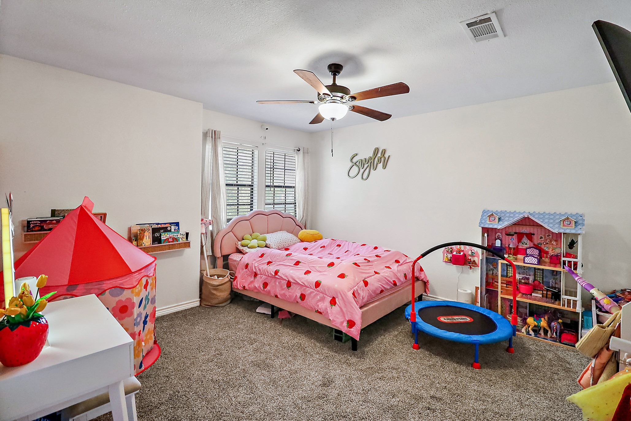17502 Port O Call Street Property Photo 22