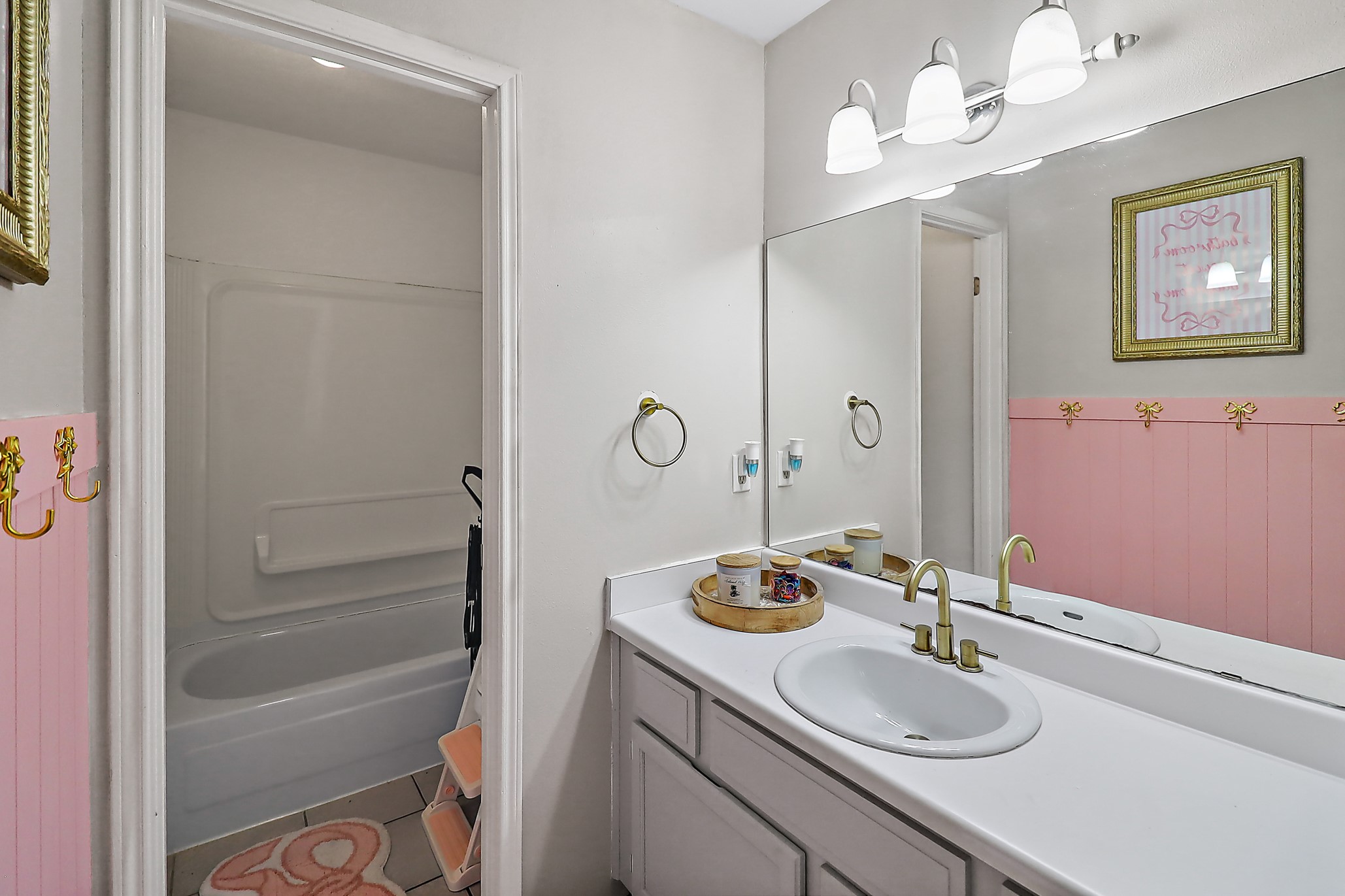 17502 Port O Call Street Property Photo 23