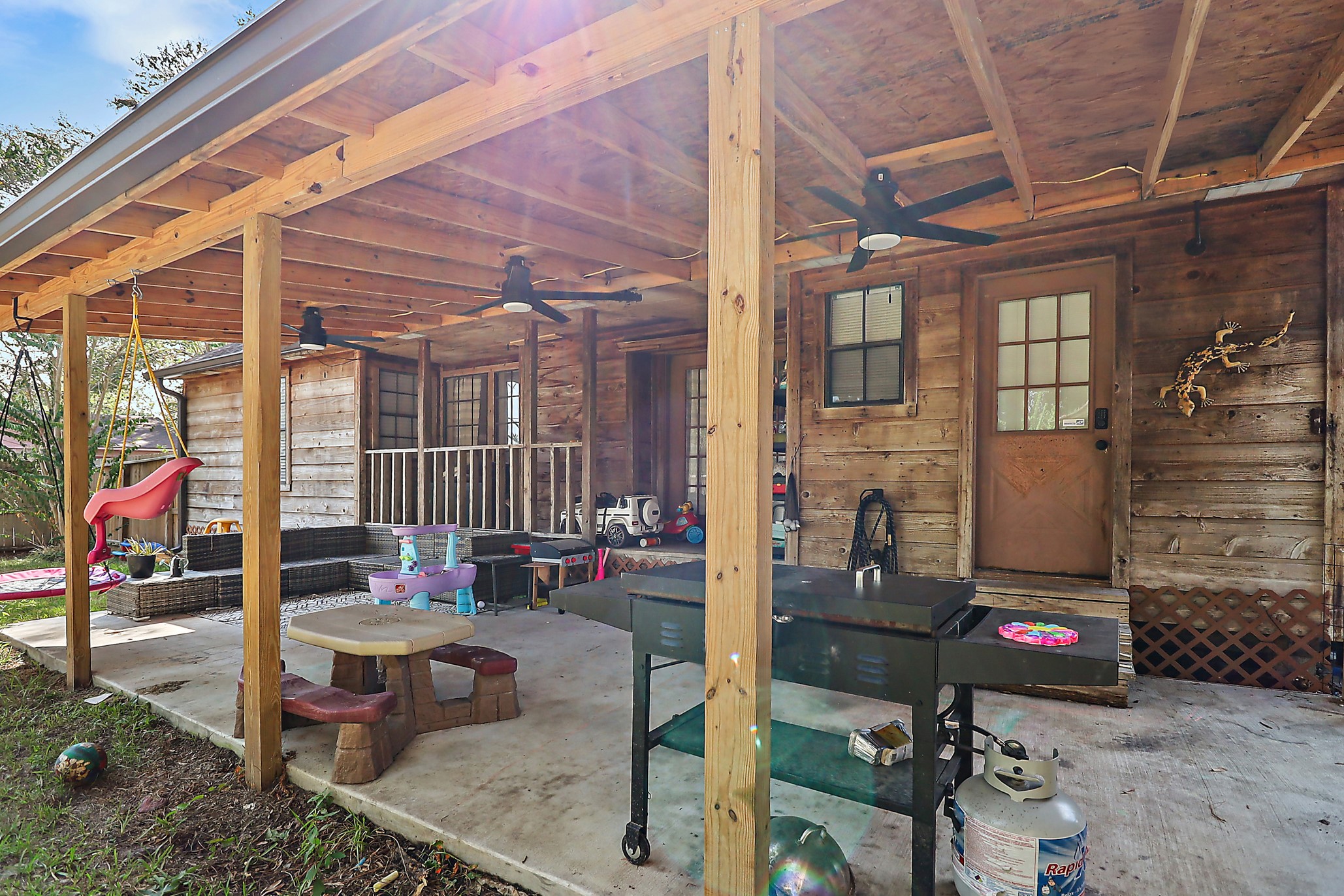 17502 Port O Call Street Property Photo 32