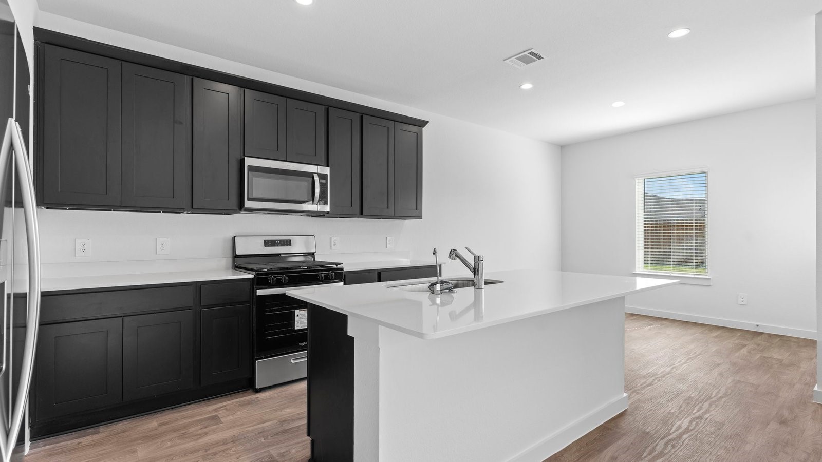 4507 Waving Willow Way Property Photo 10