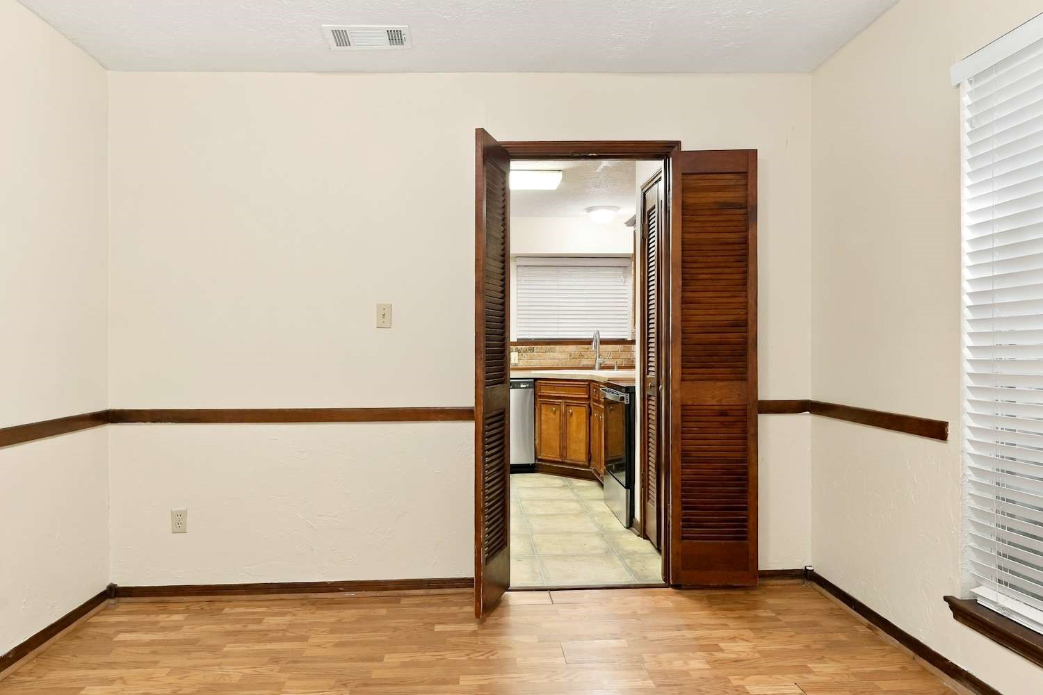 18015 Tall Cypress Drive Property Photo 6