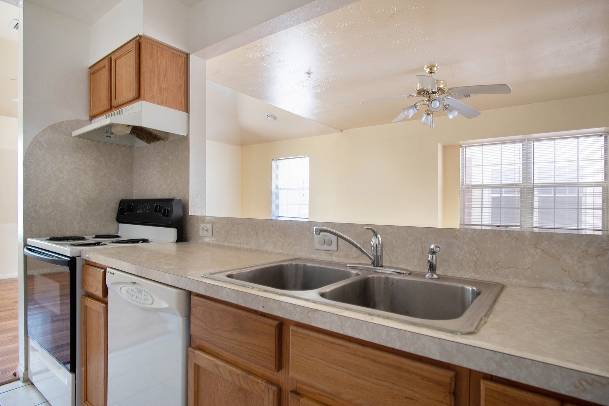 1237 Lovett Street 1237 Property Photo 7