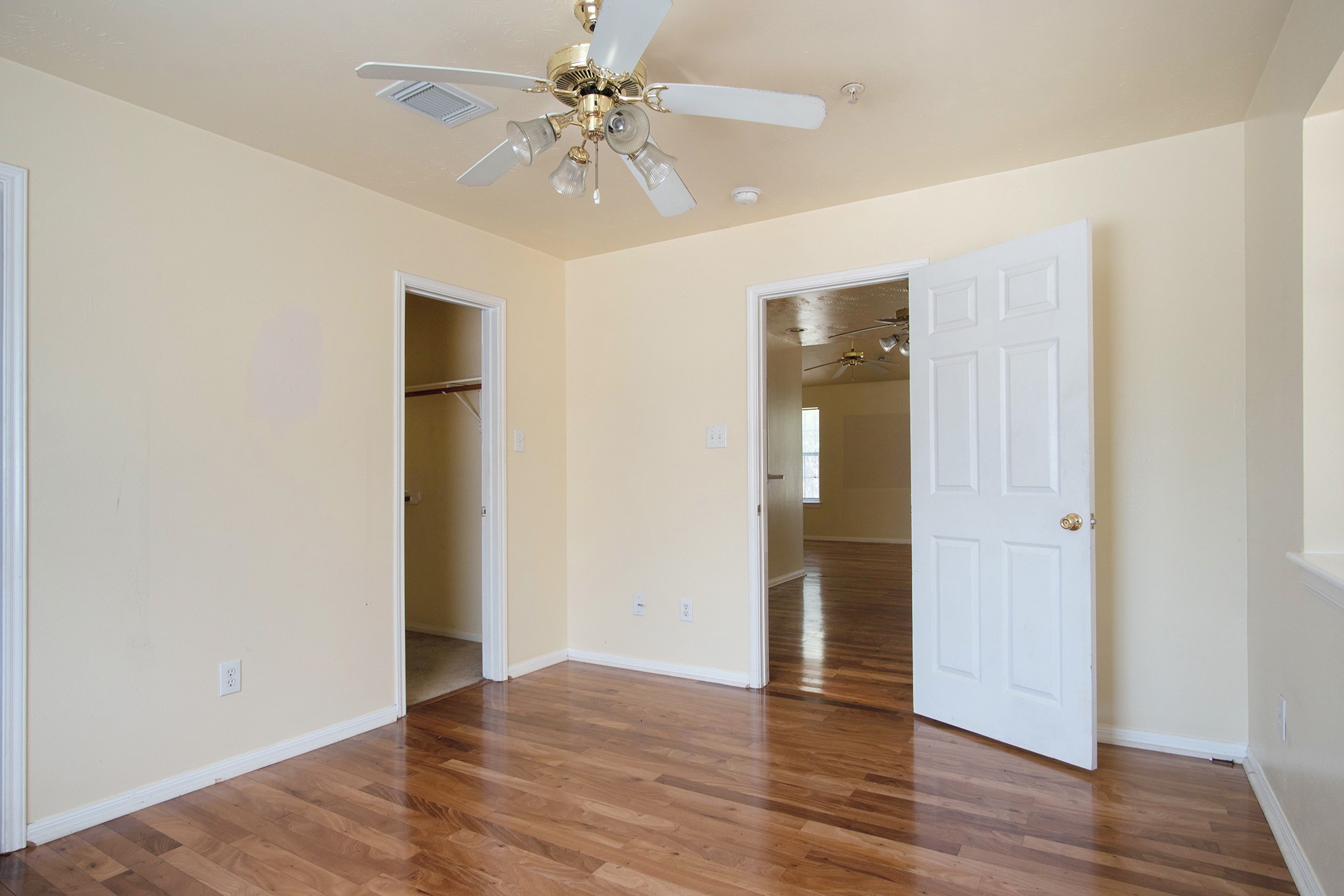 1237 Lovett Street 1237 Property Photo 9