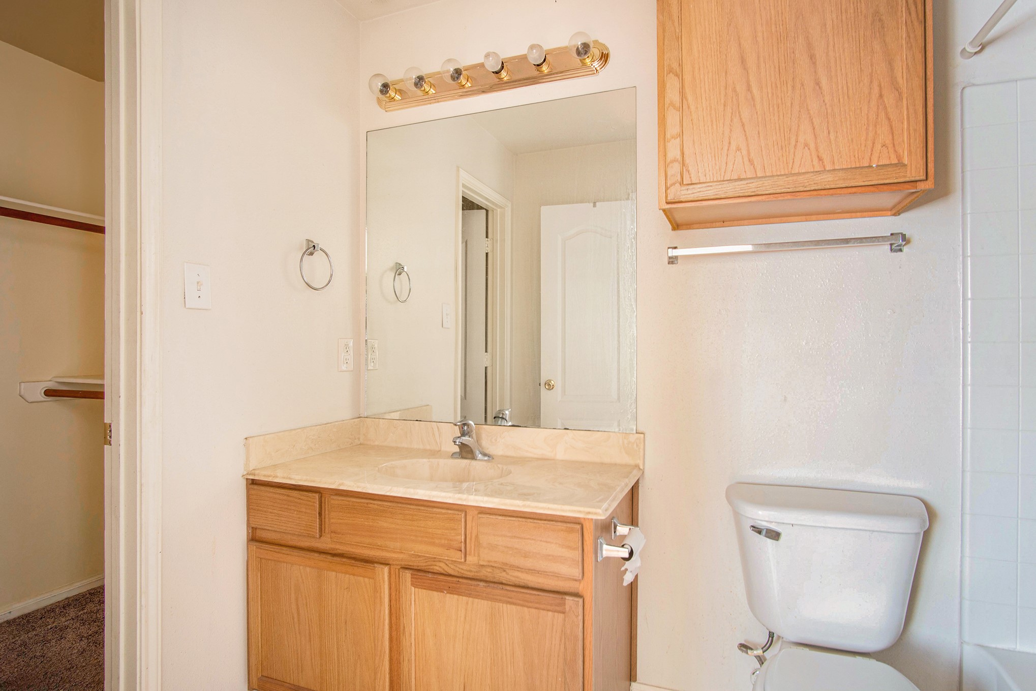 1237 Lovett Street 1237 Property Photo 10