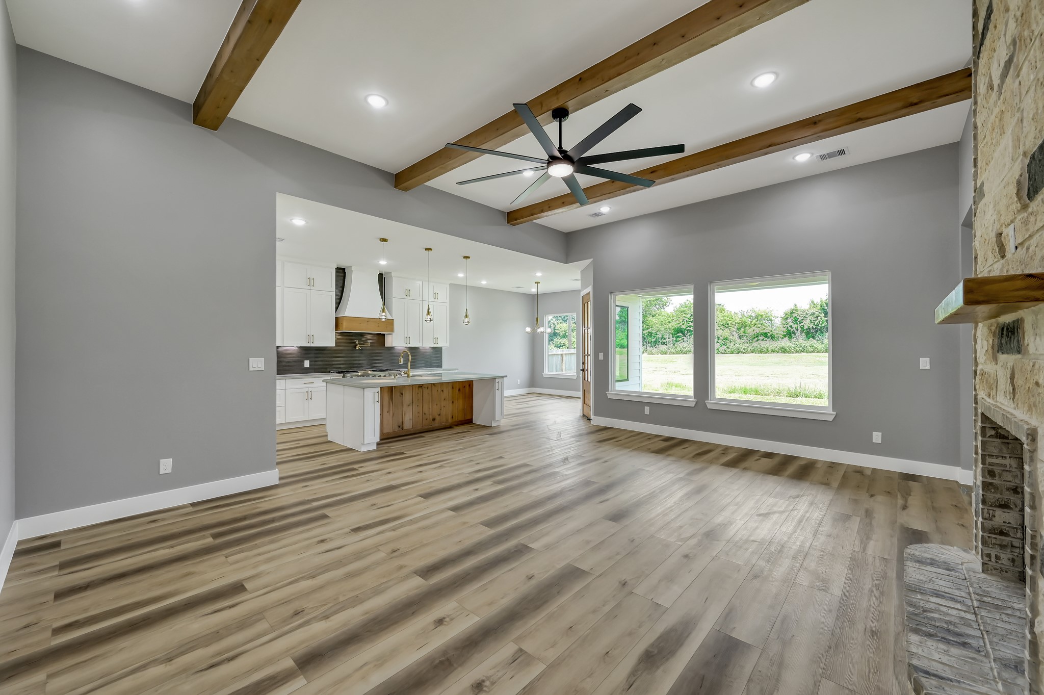 110 Bermuda Cir Property Photo 5