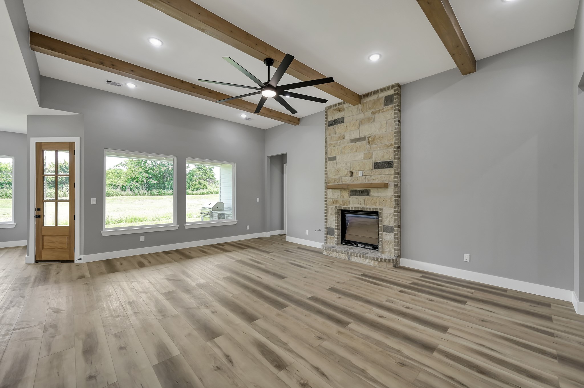 110 Bermuda Cir Property Photo 6