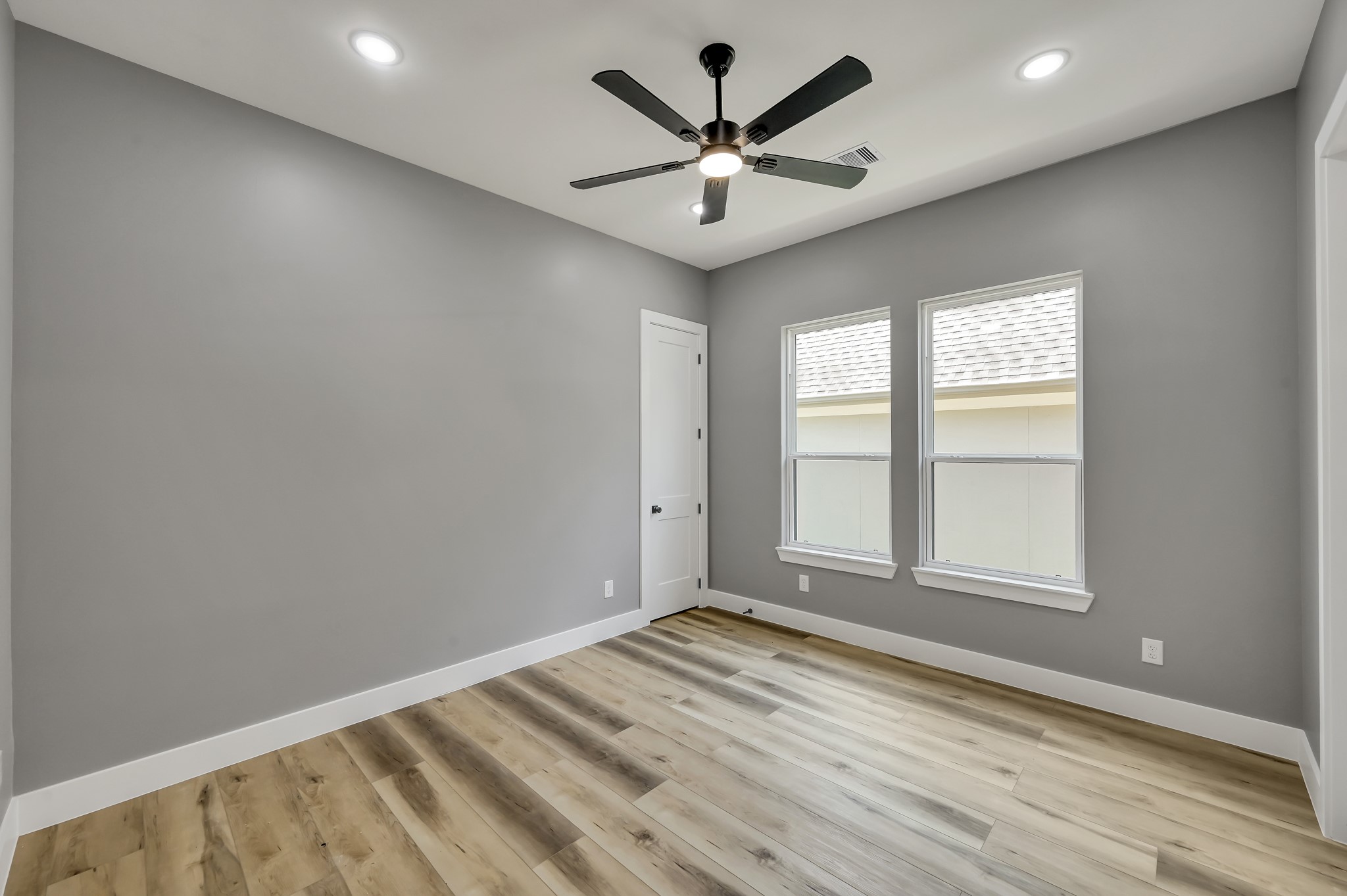 110 Bermuda Cir Property Photo 35