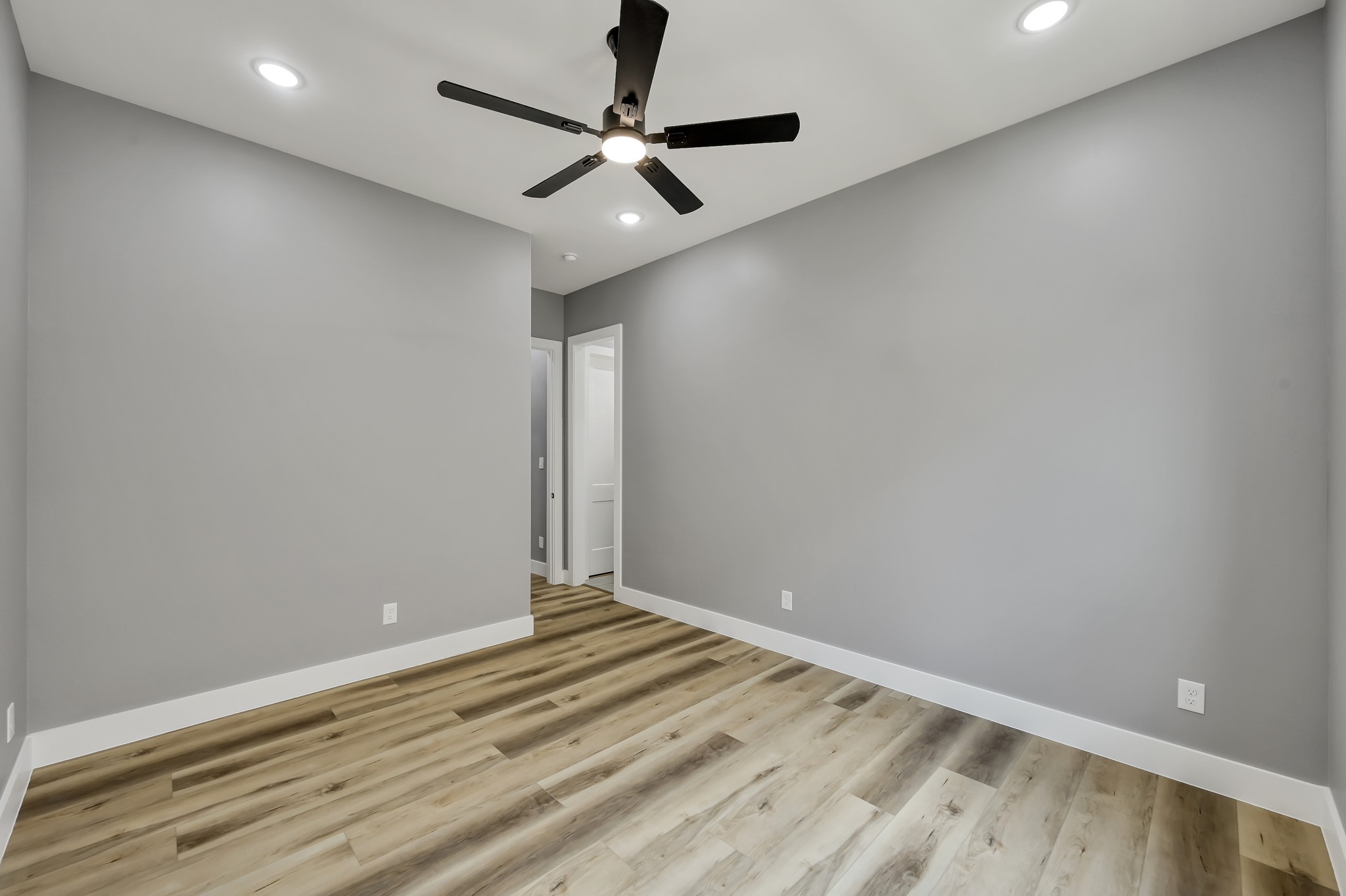 110 Bermuda Cir Property Photo 41