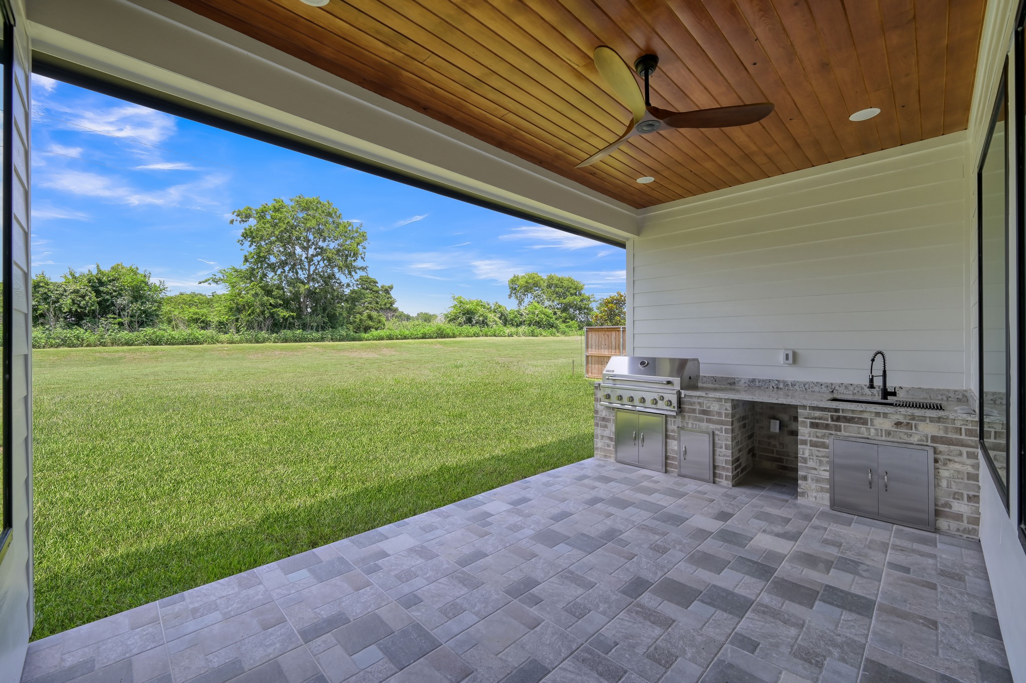 110 Bermuda Cir Property Photo 44