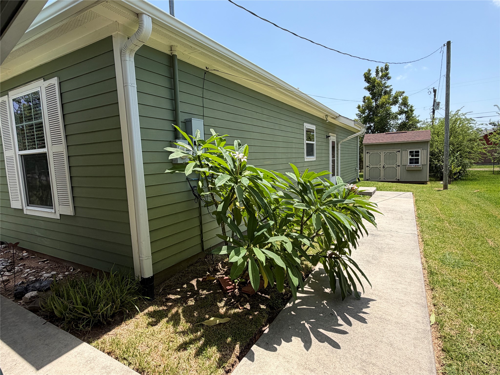 2115 11th Avenue N Property Photo 15