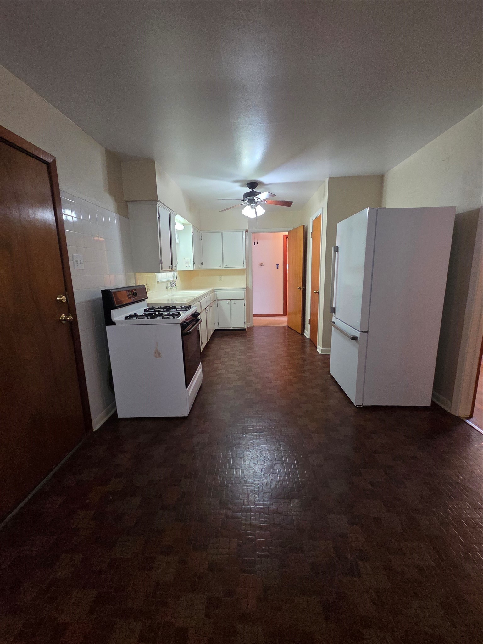 2306 Reinerman Street Property Photo 11