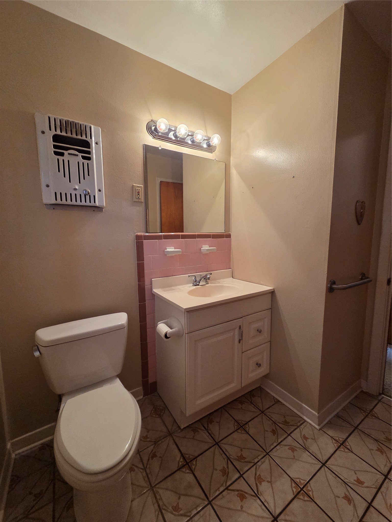 2306 Reinerman Street Property Photo 23