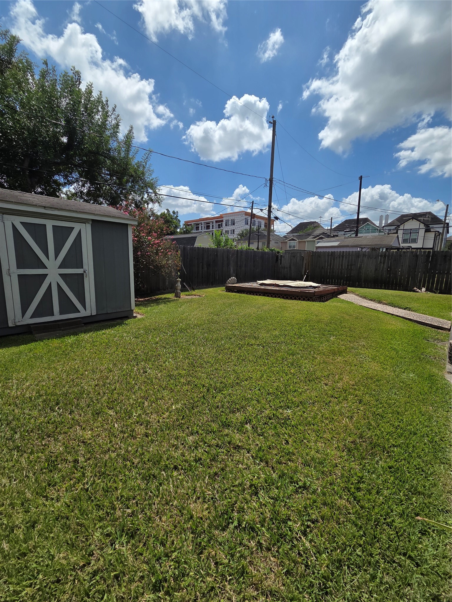 2306 Reinerman Street Property Photo 27