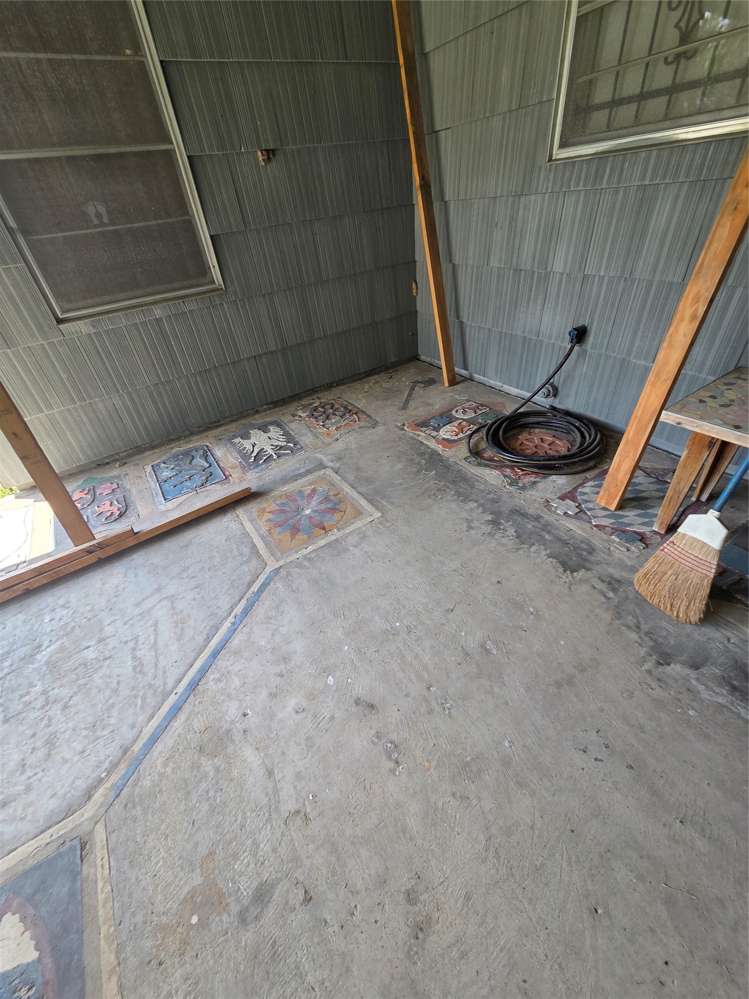2306 Reinerman Street Property Photo 34